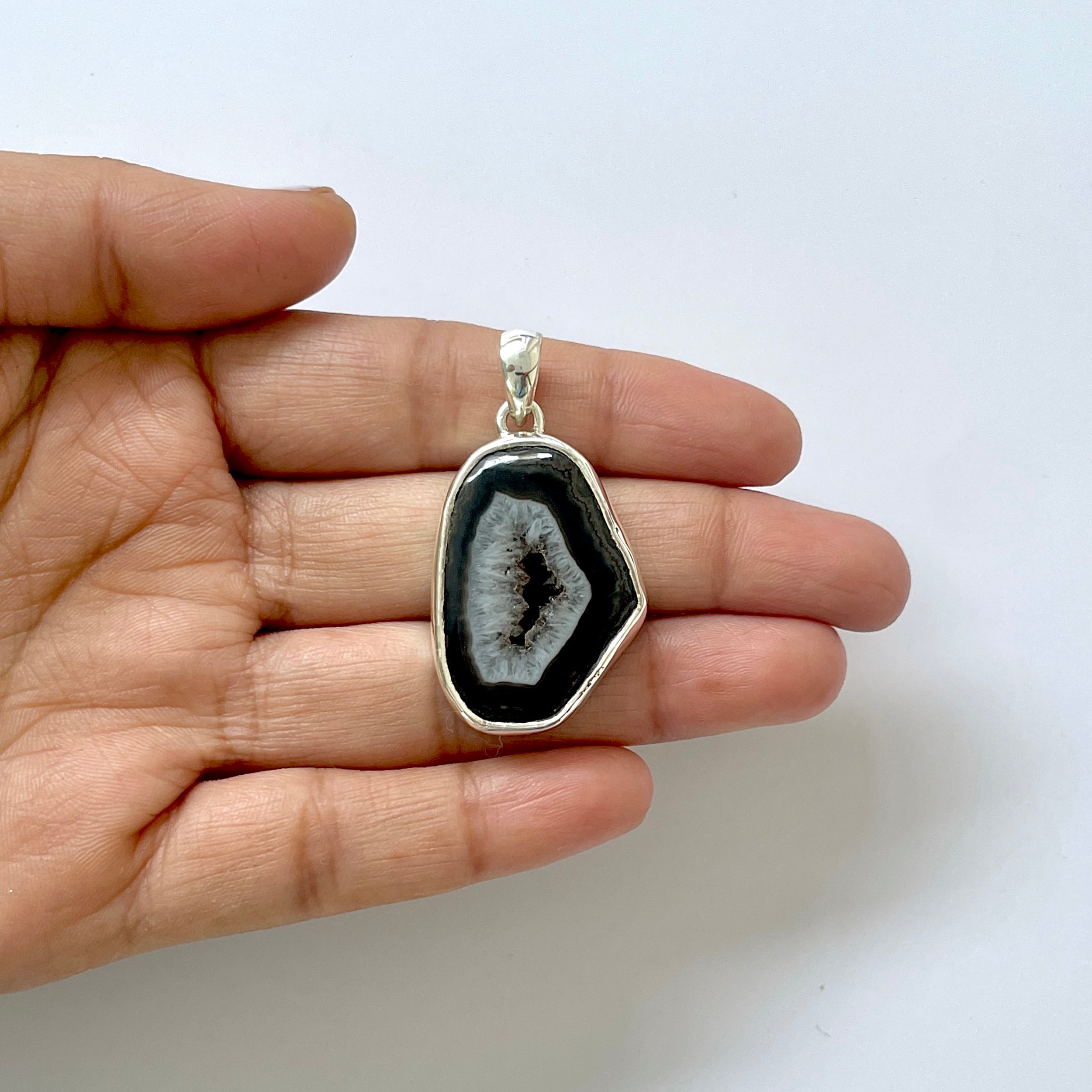 Agate Black Pendant-(ABL-1-8)
