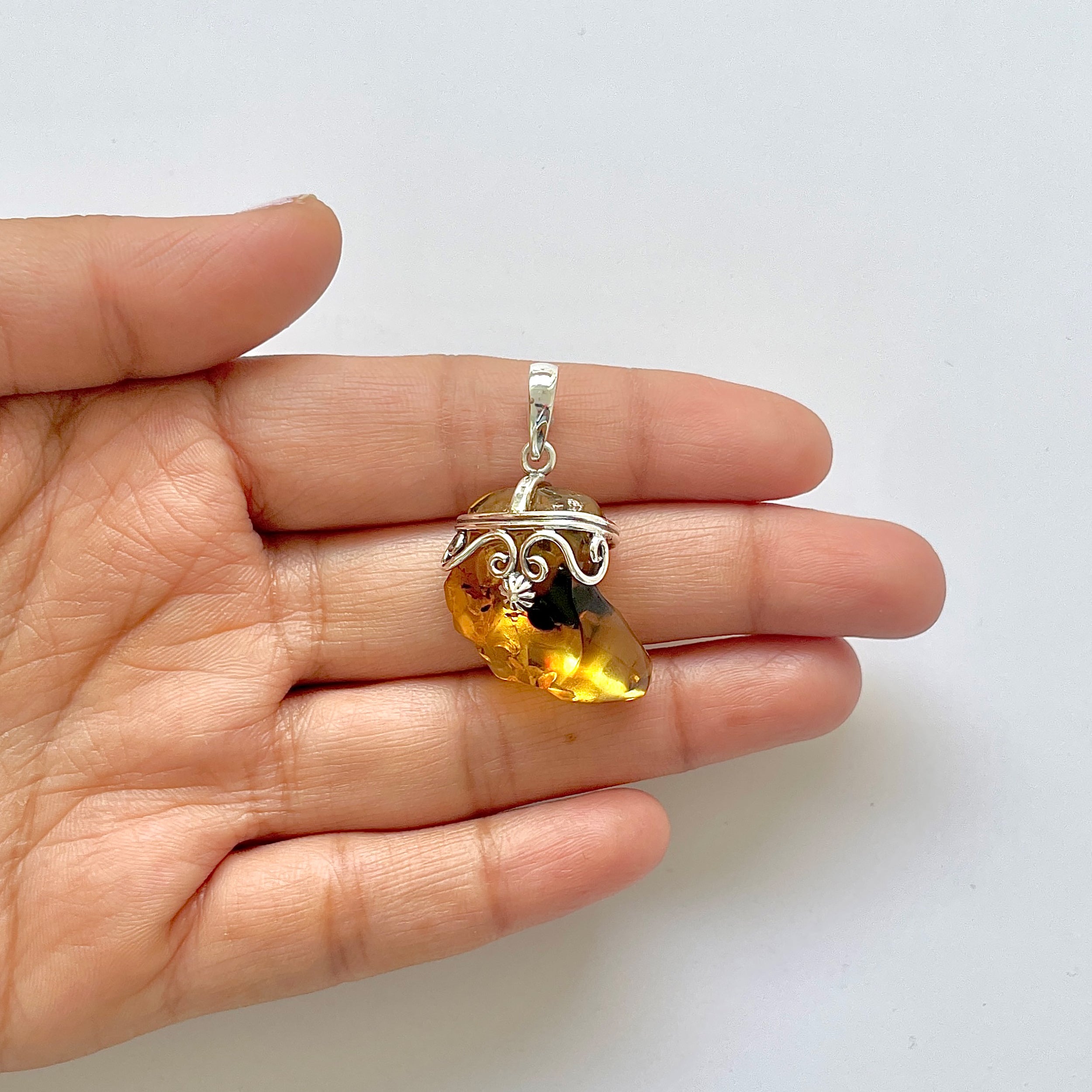 Amber Pendant-(AMB-1-109)