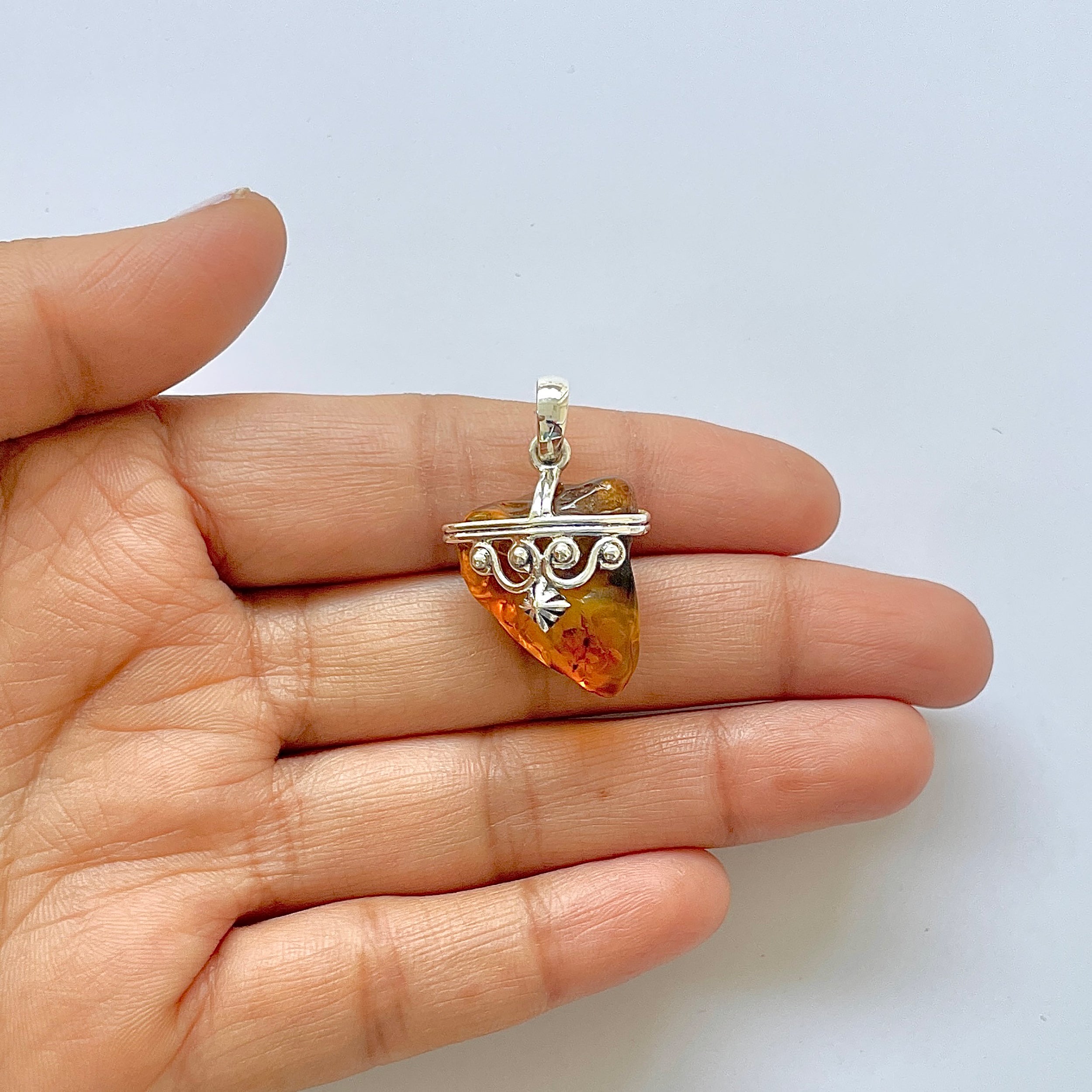 Amber Pendant-(AMB-1-111)