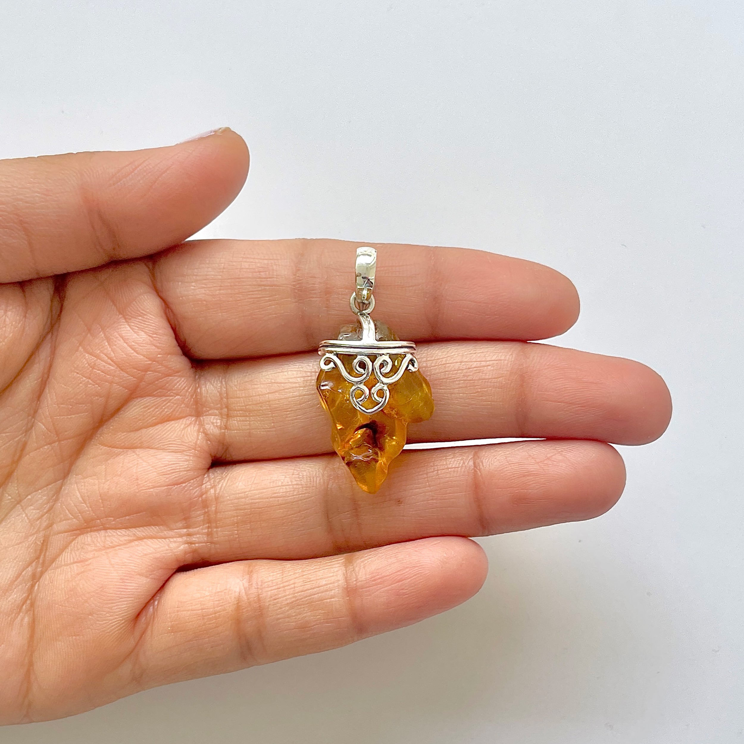 Amber Pendant-(AMB-1-118)