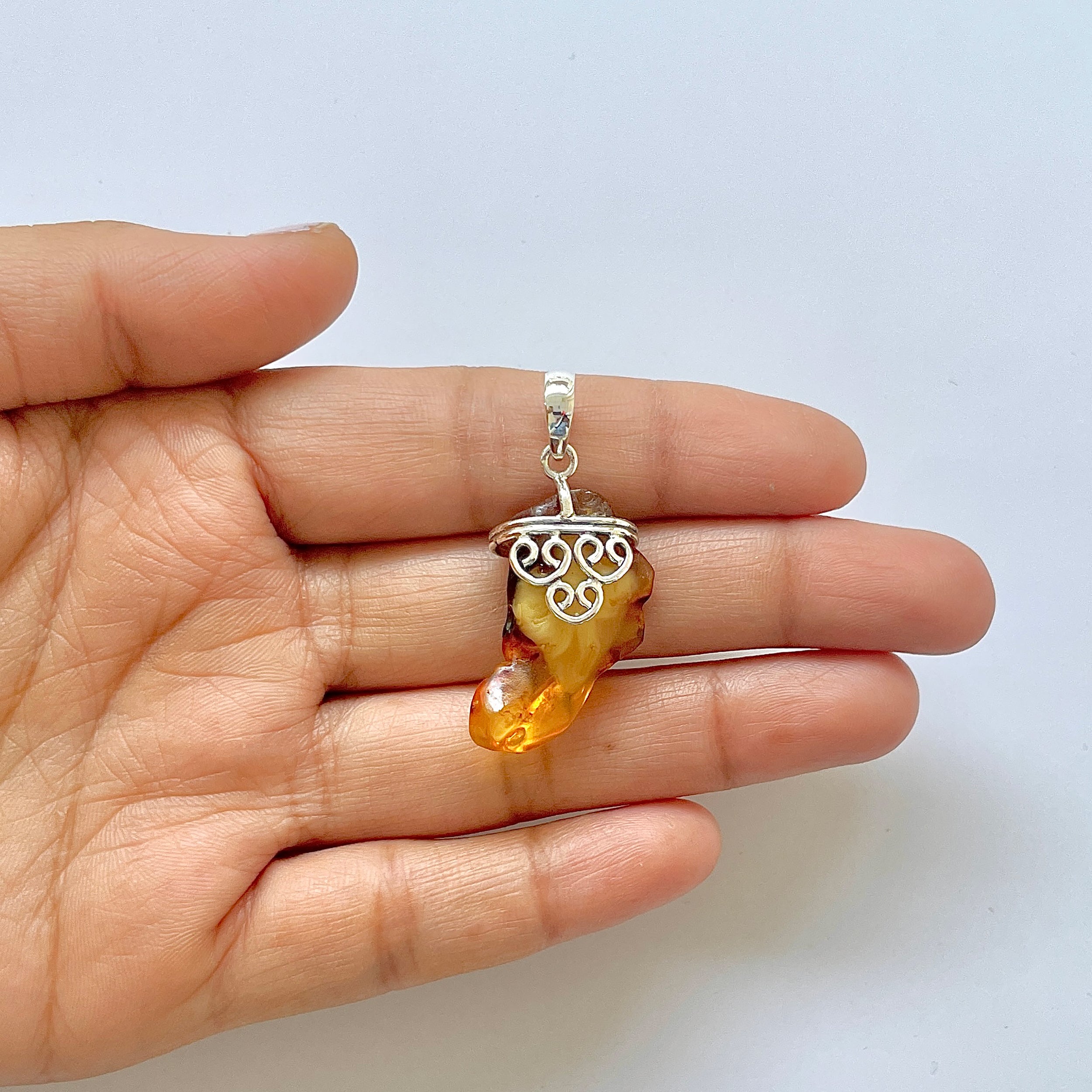 Amber Pendant-(AMB-1-26)