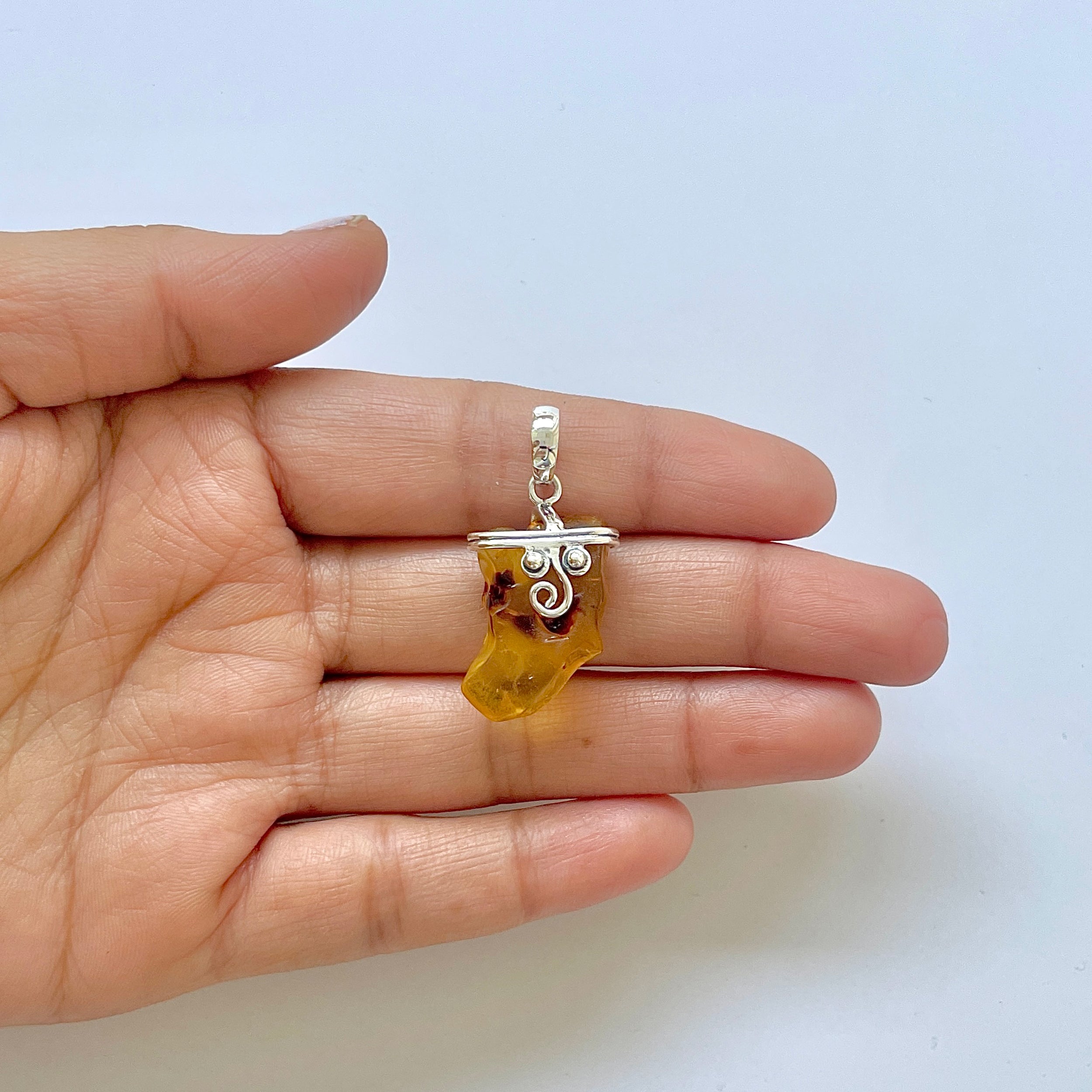 Amber Pendant-(AMB-1-55)