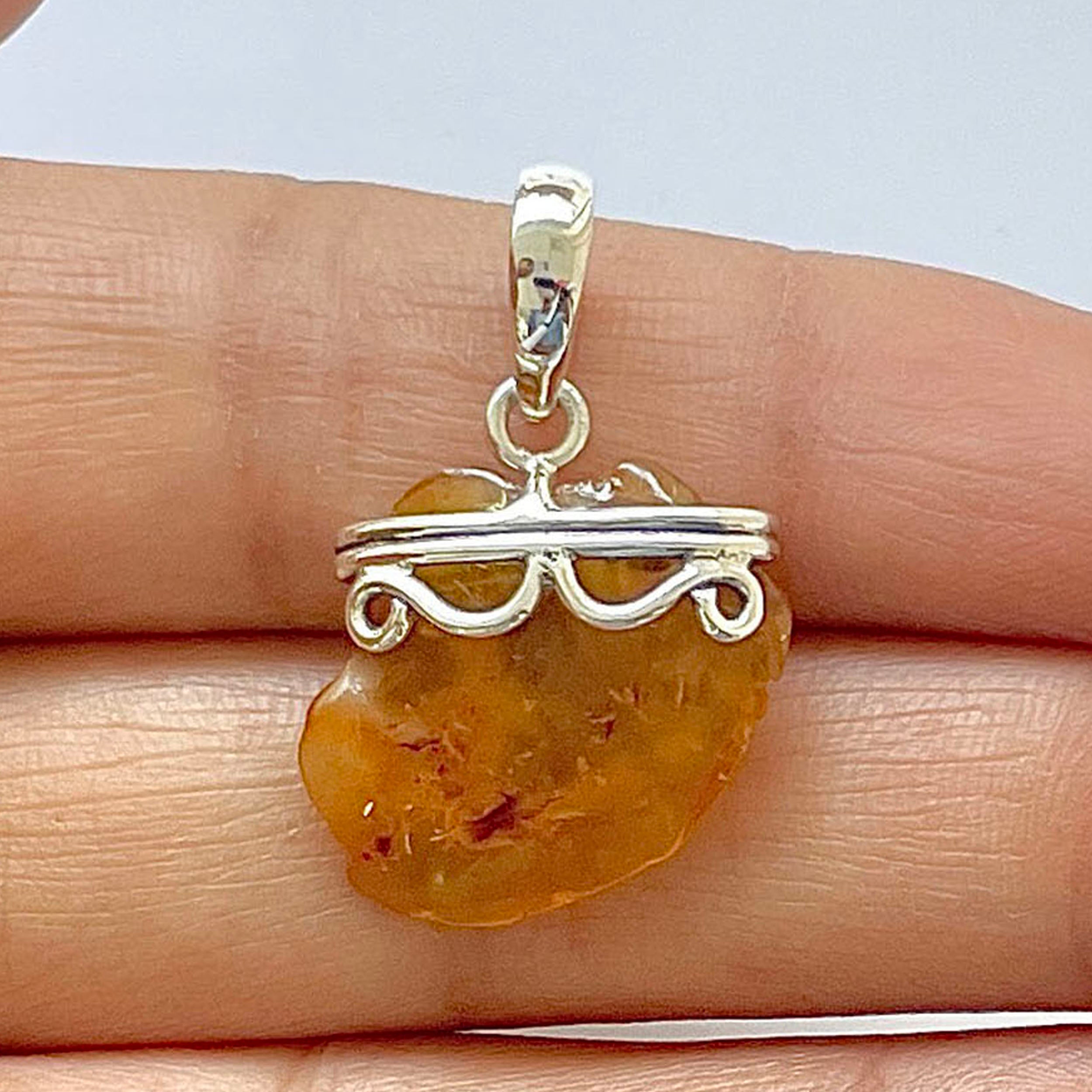 Amber Pendant-(AMB-1-84)