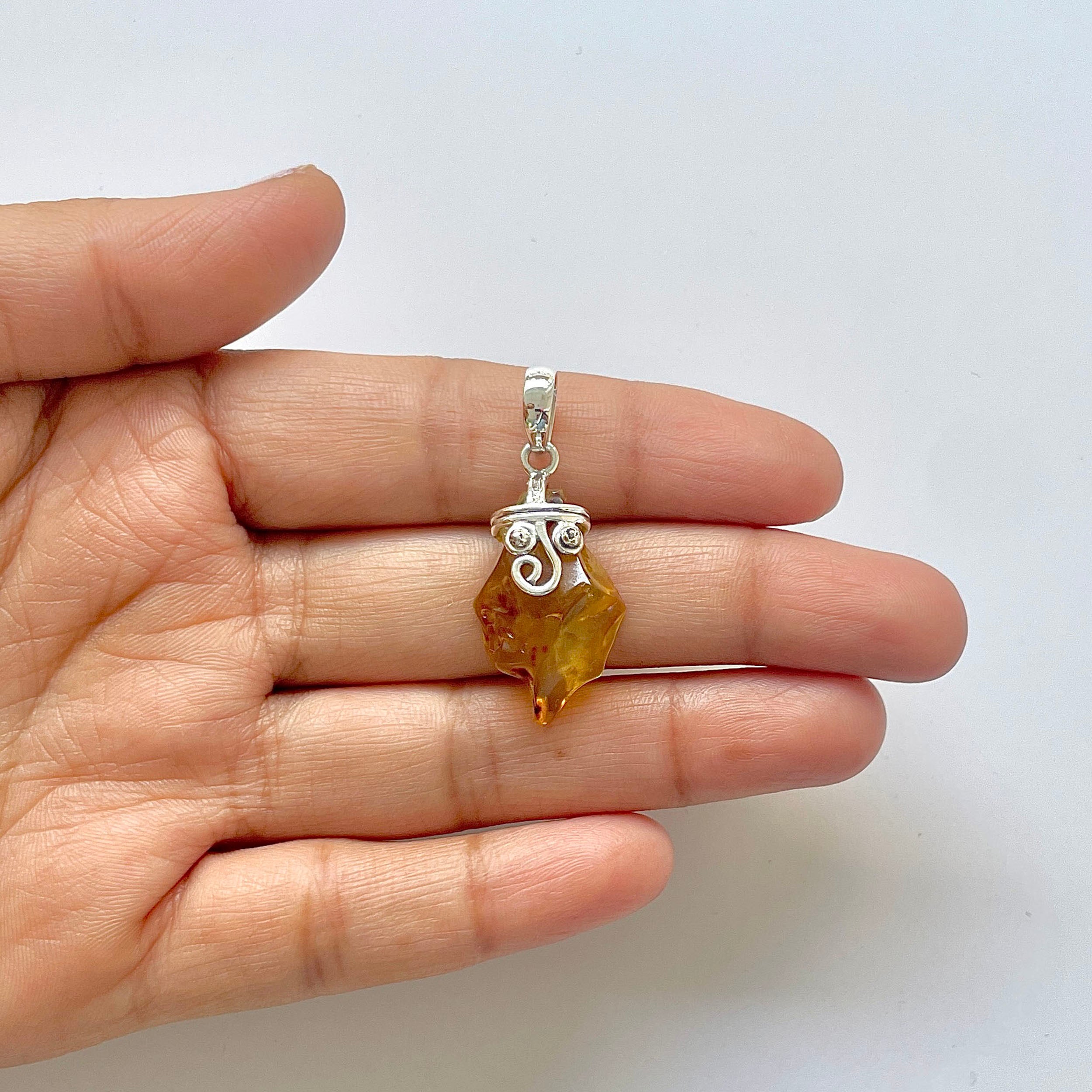 Amber Pendant-(AMB-1-86)