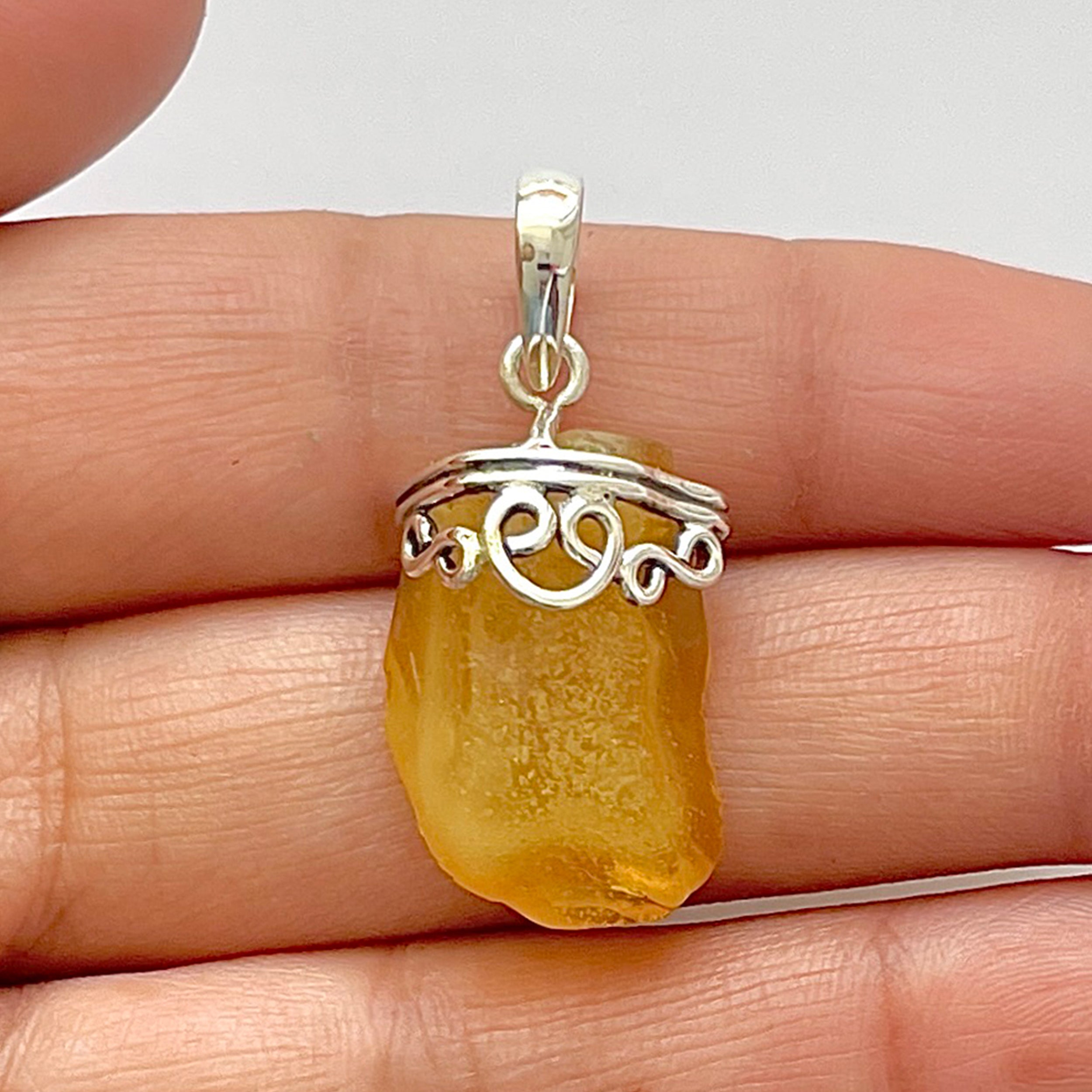Amber Pendant-(AMB-1-9)