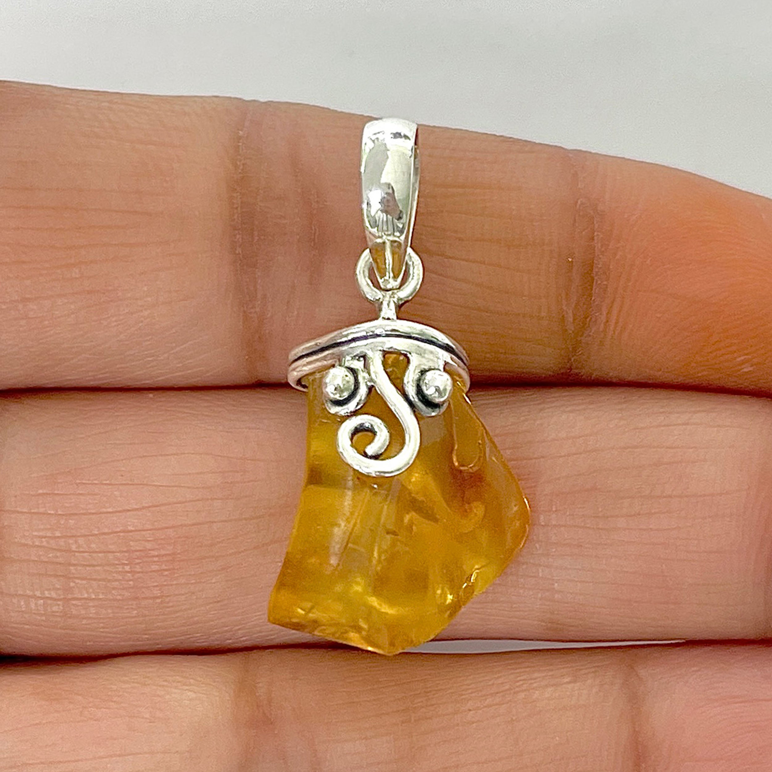 Amber Pendant-(AMB-1-94)