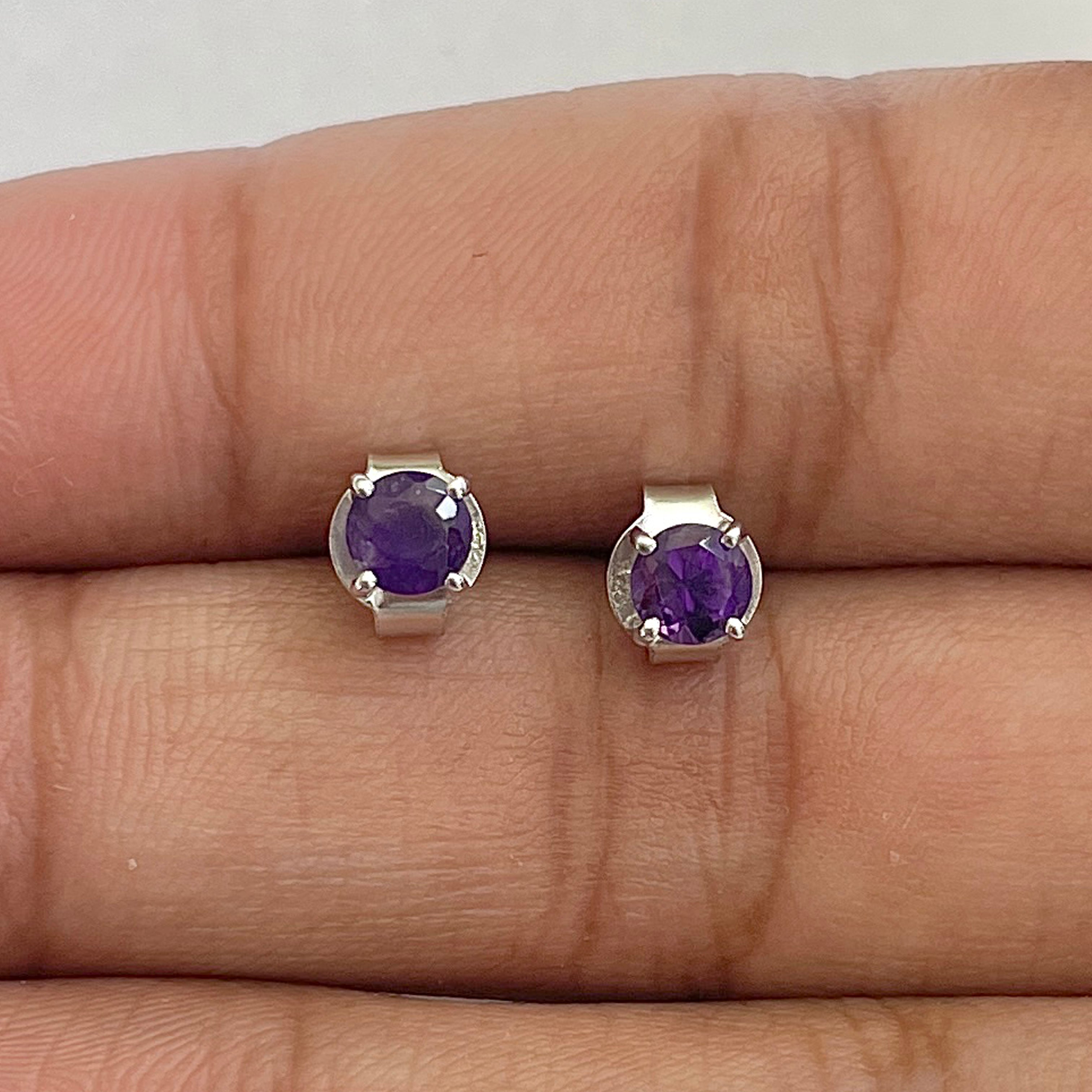 Amethyst Stud Earring-(AMT-RDE-1023)