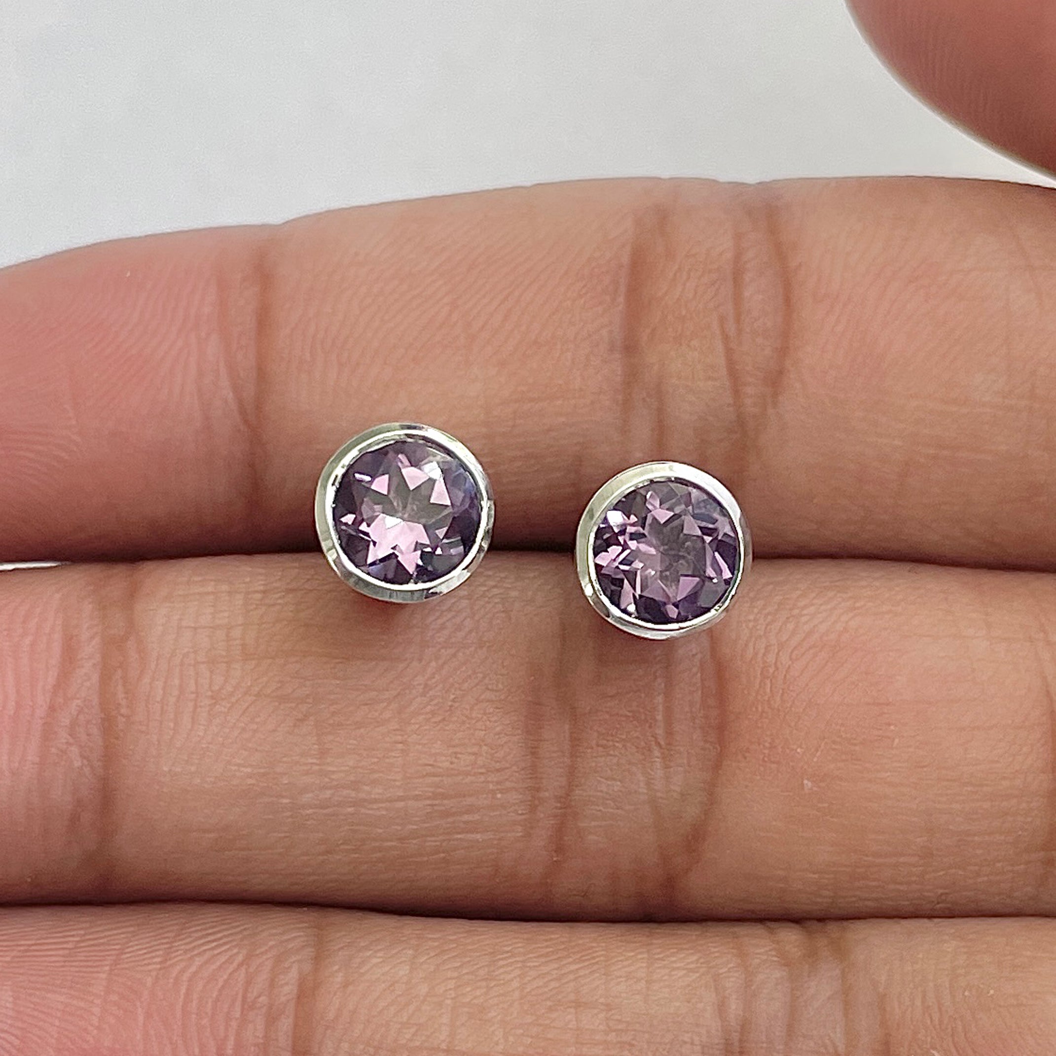 Amethyst Stud Earring-(AMT-RDE-1426)