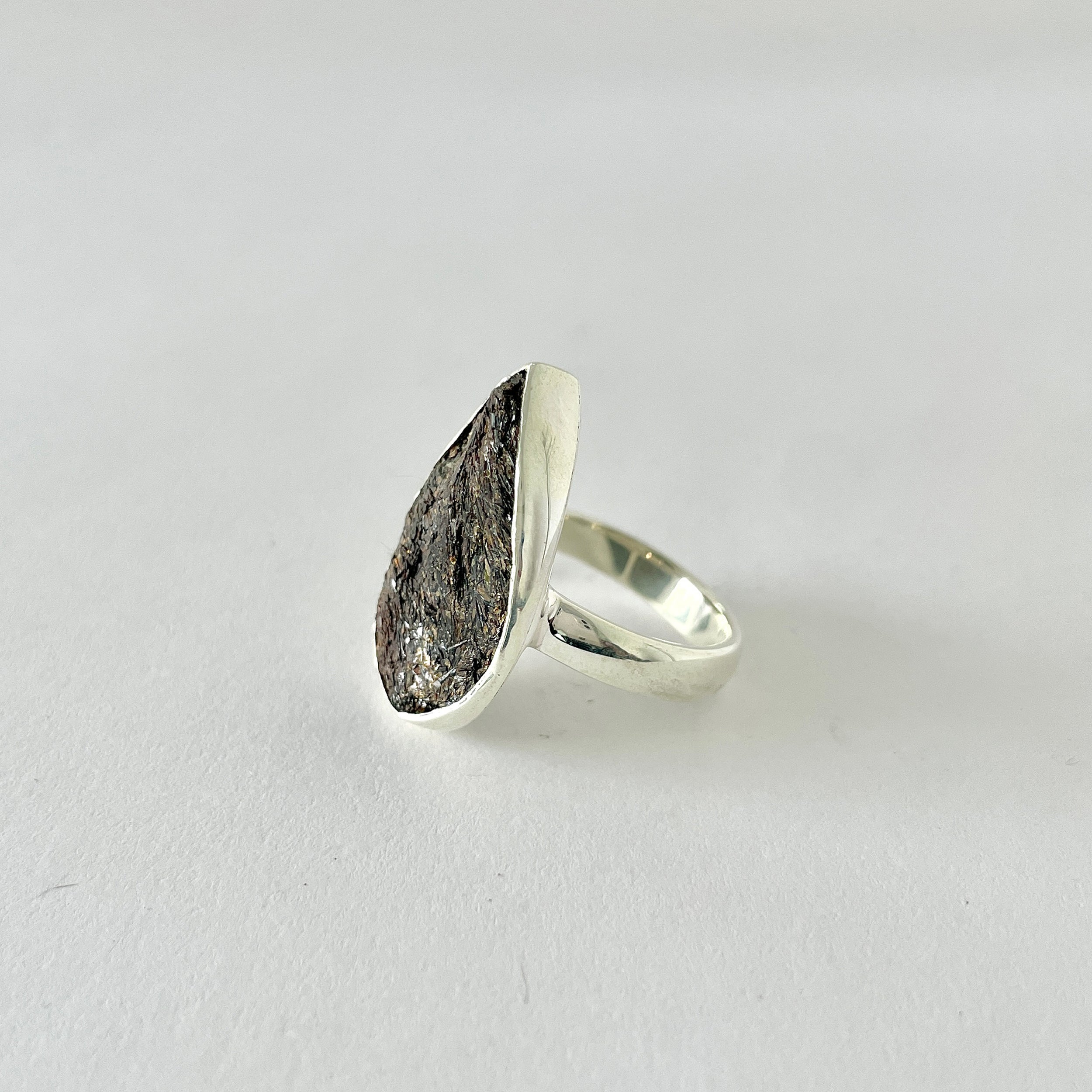 Astrophyllite Ring-(AST-2-29)