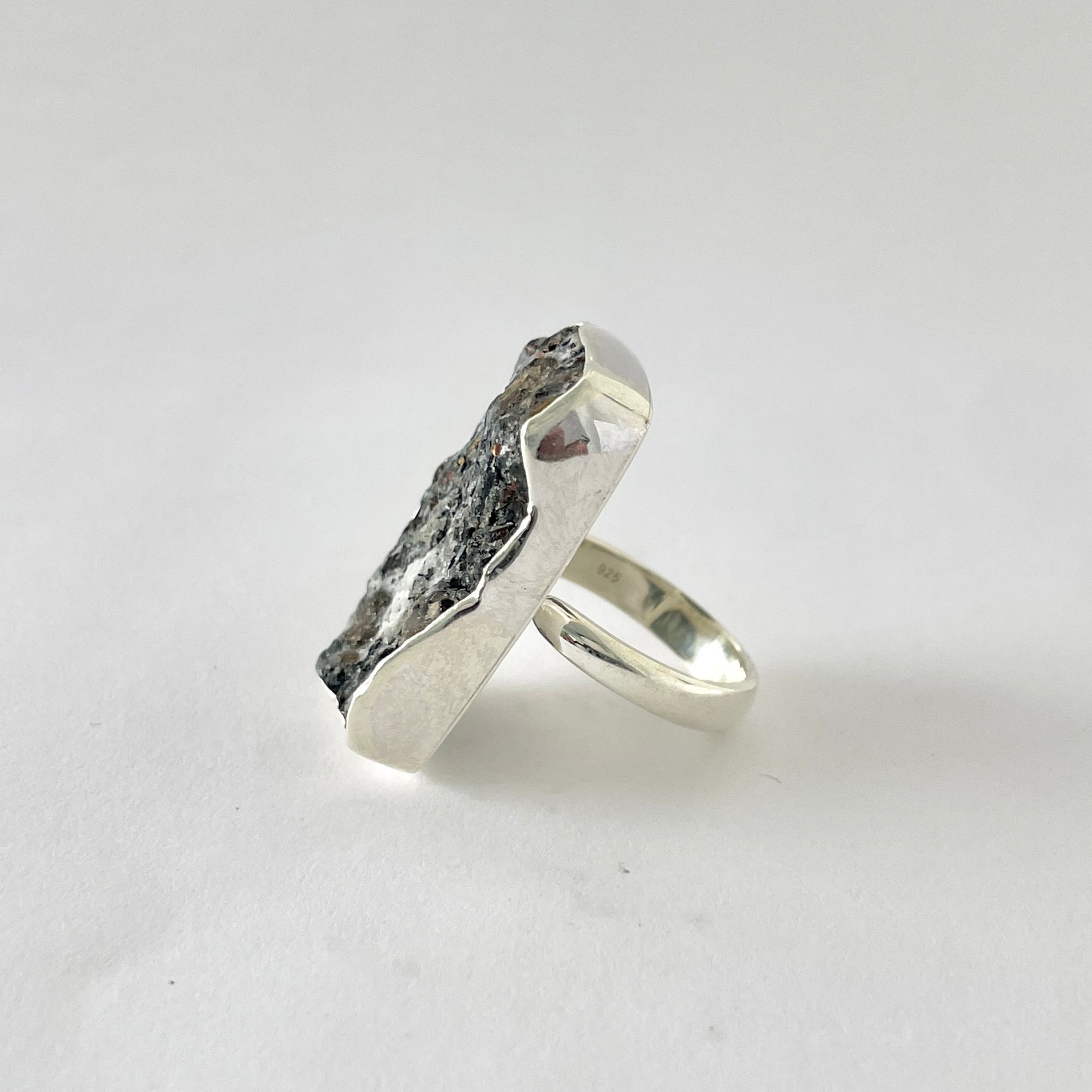 Astrophyllite Ring-(AST-2-31)
