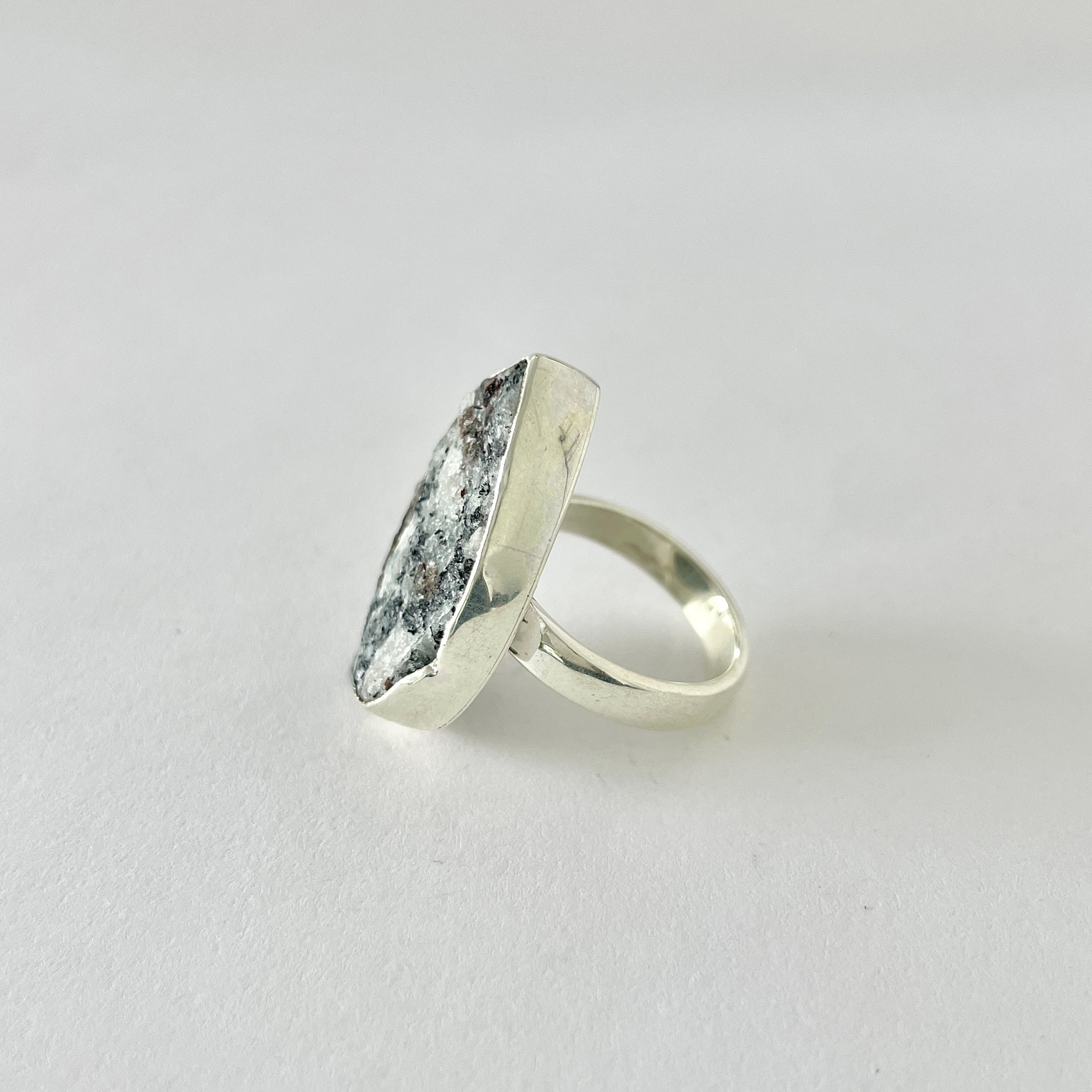 Astrophyllite Ring-(AST-2-4)