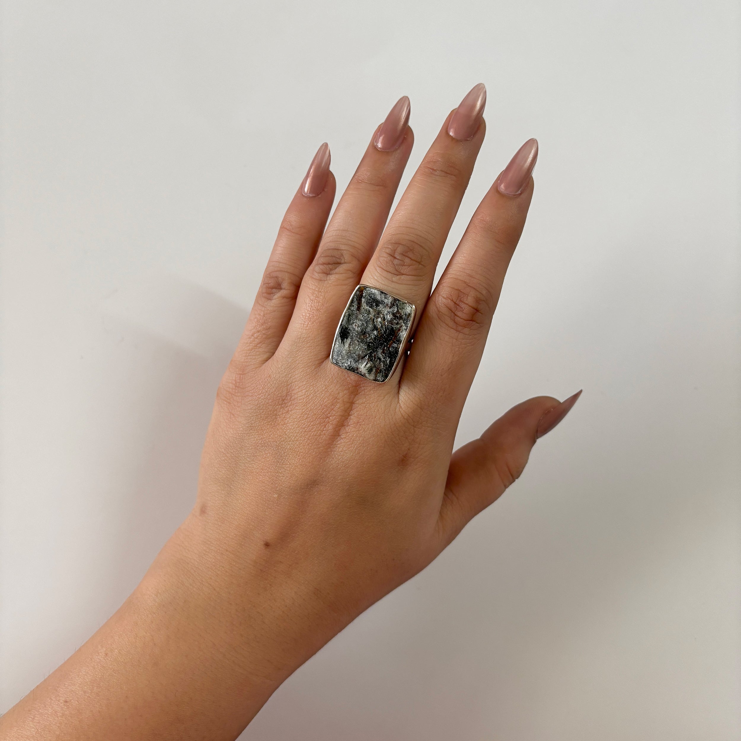 Astrophyllite Ring-(AST-2-48)