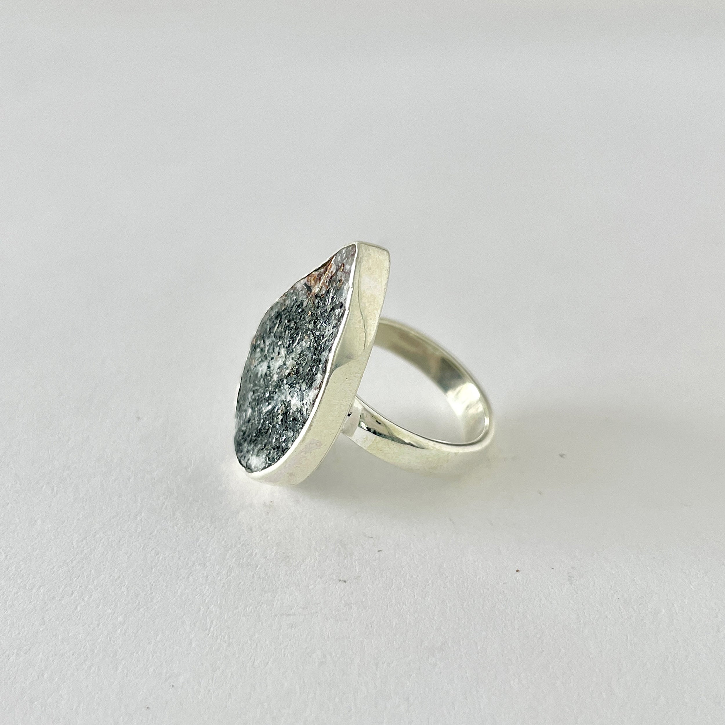 Astrophyllite Ring-(AST-2-59)