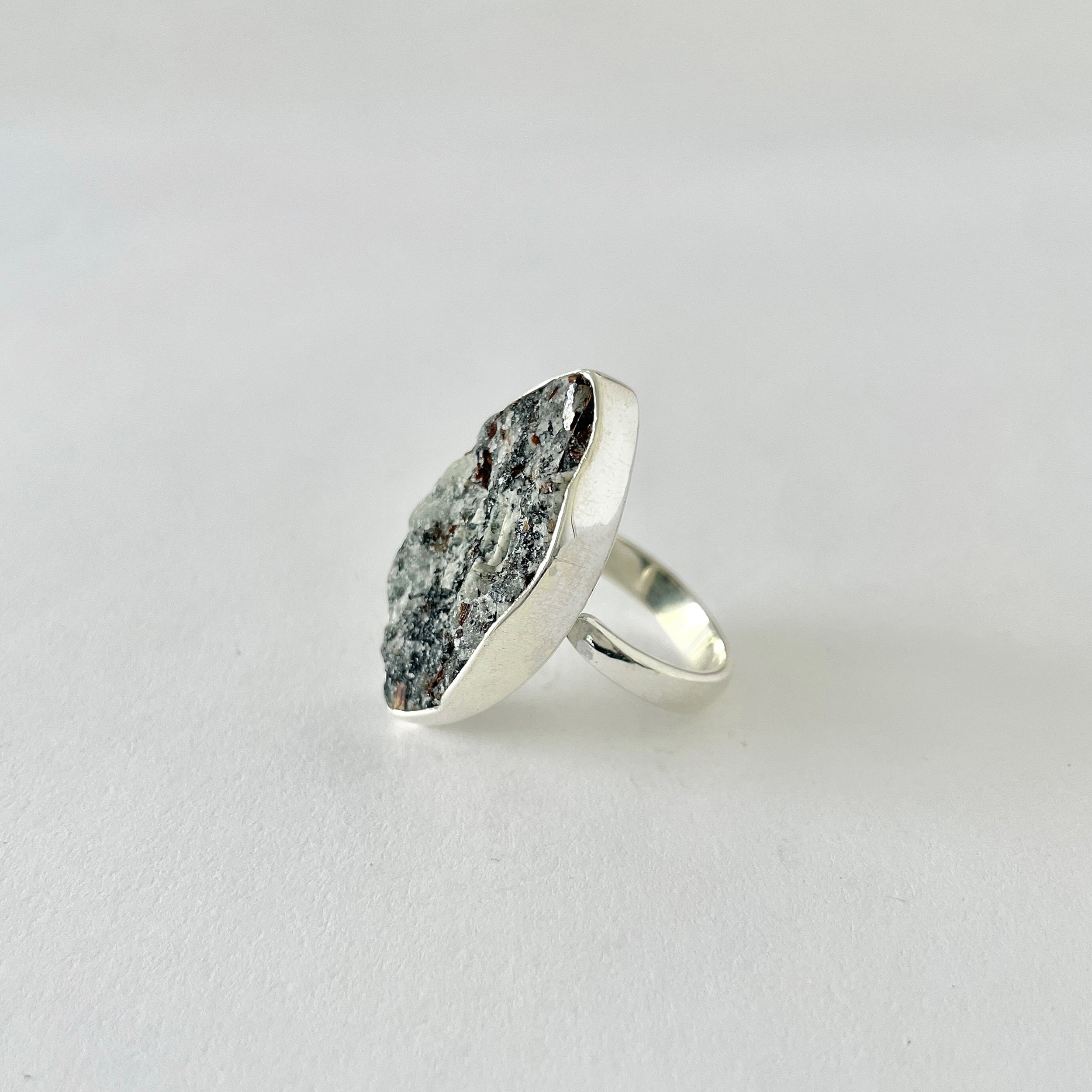 Astrophyllite Ring-(AST-2-68)
