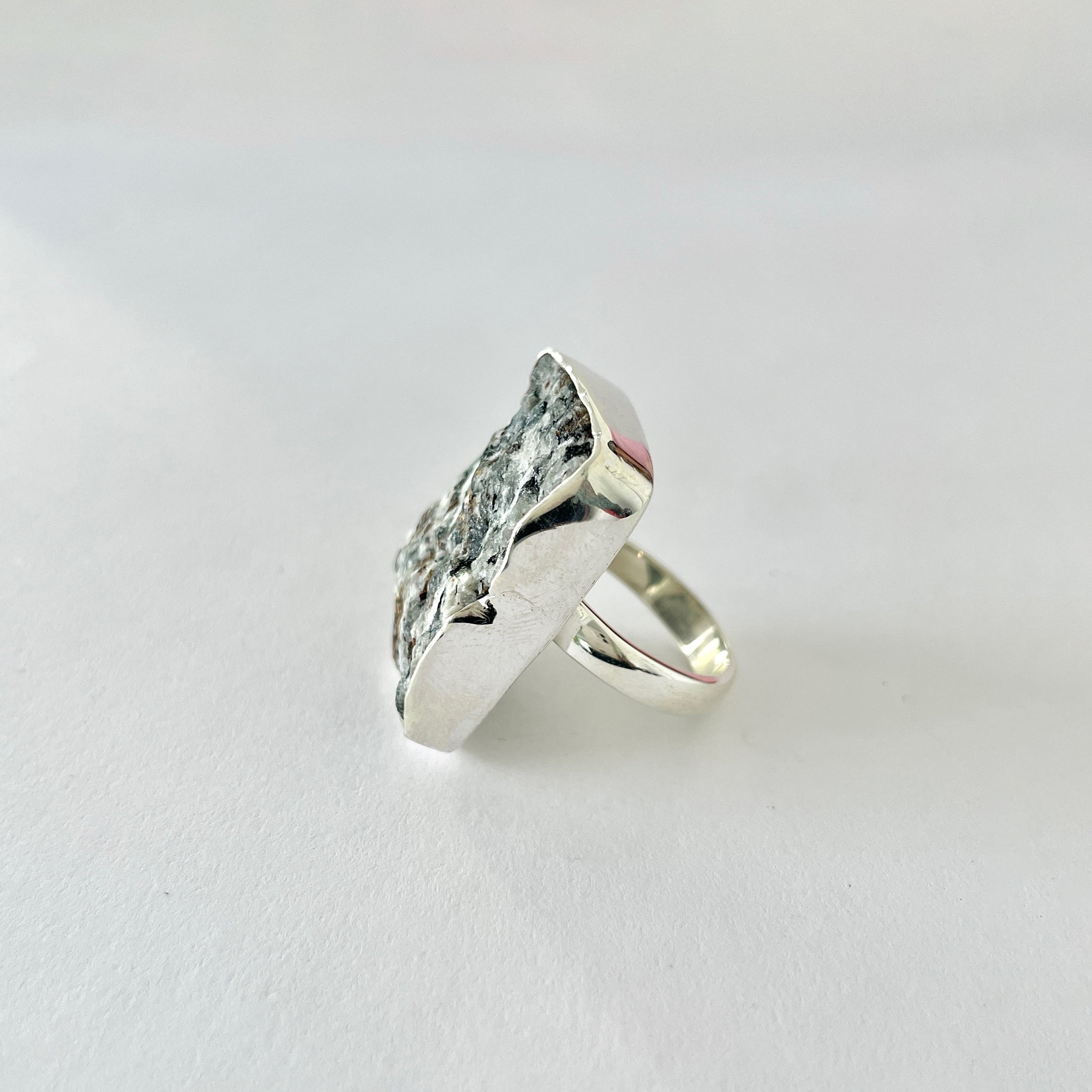 Astrophyllite Ring-(AST-2-83)