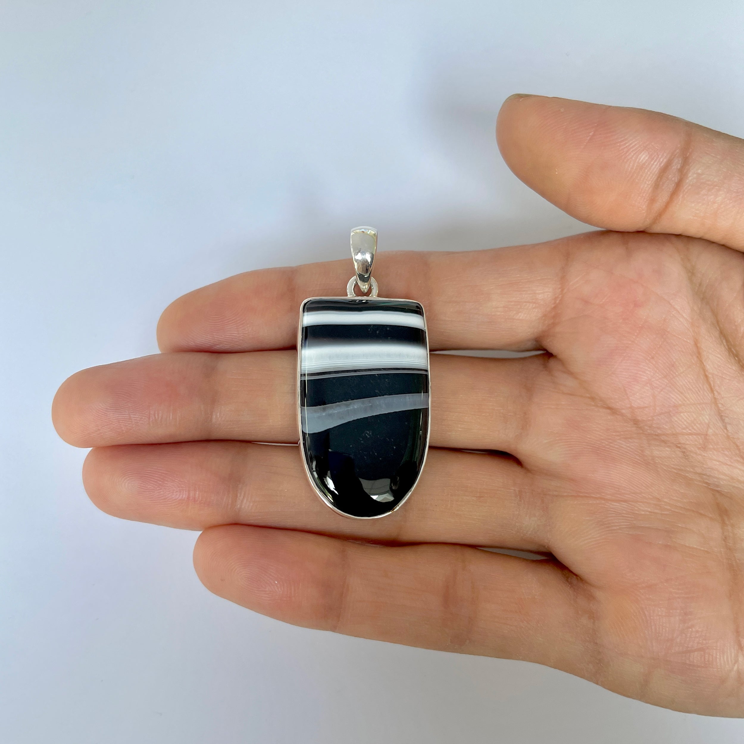 Banded Agate Pendant-(BAG-1-13)