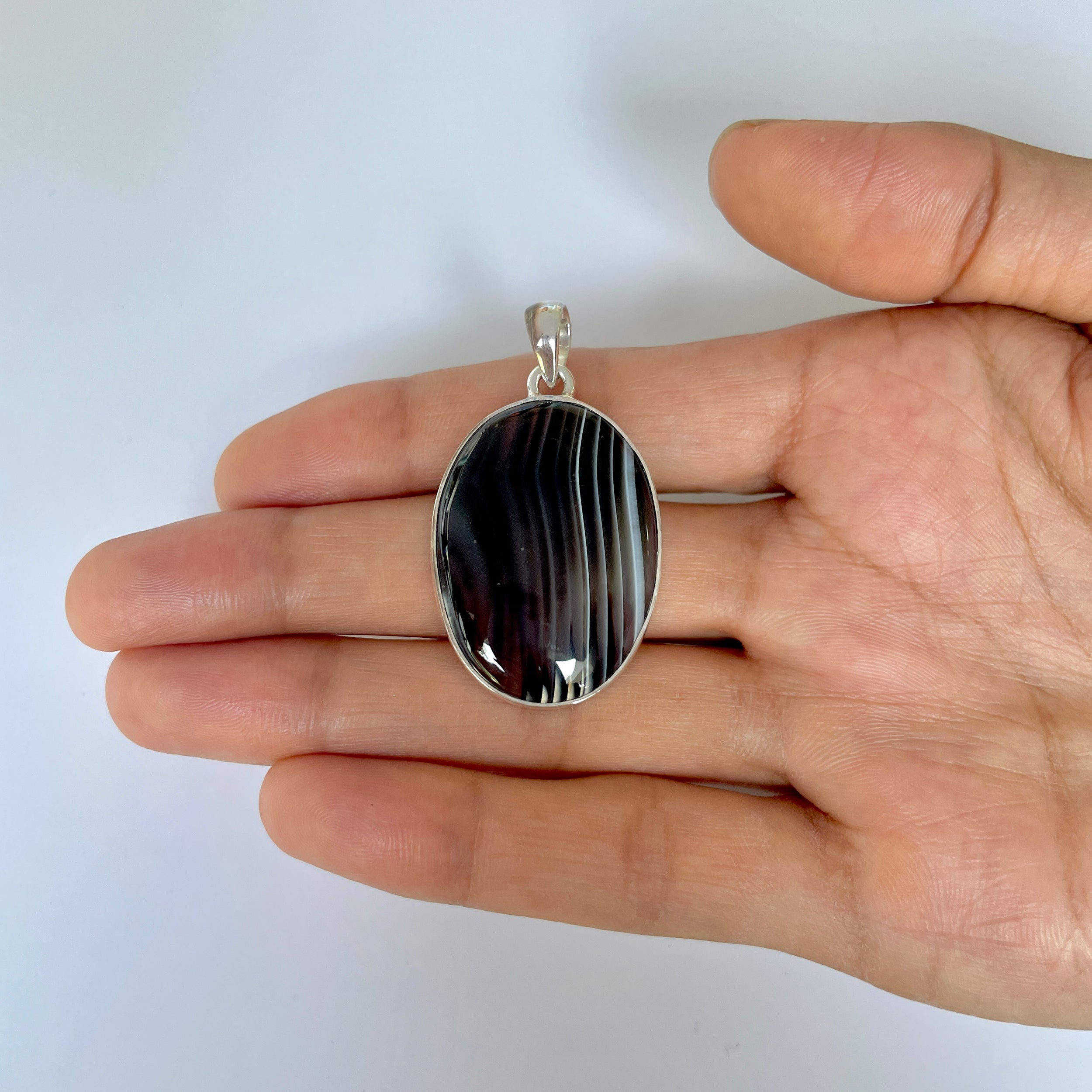 Banded Agate Pendant-(BAG-1-44)