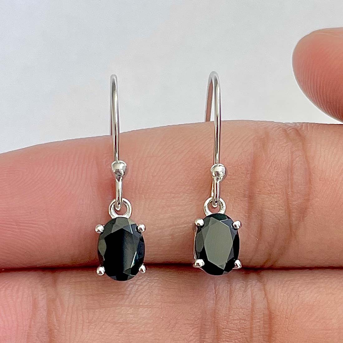 Black Tourmaline Earring-(BLS-RDE-670)