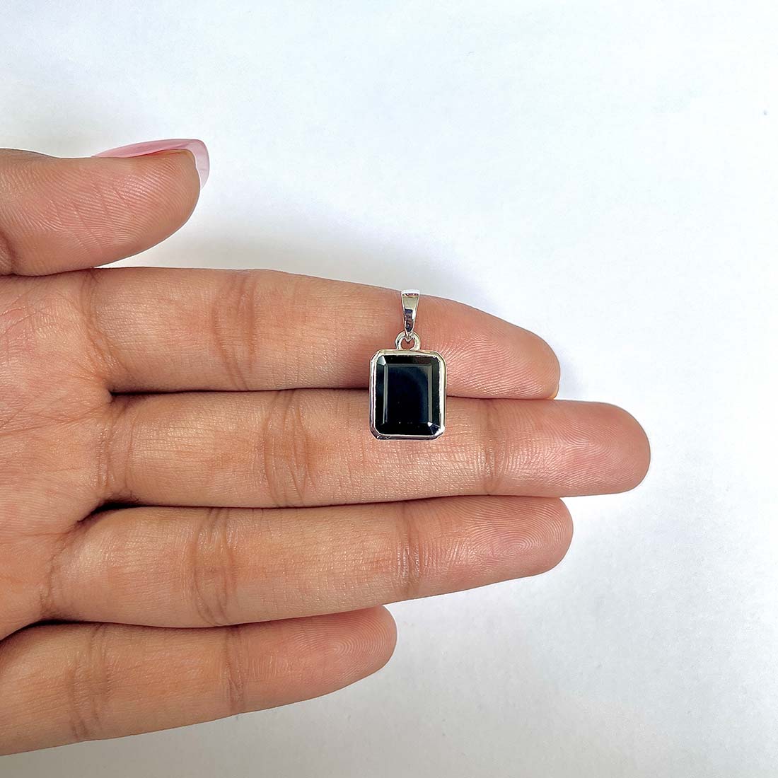 Black Tourmaline Pendant-(BLS-RDP-462)
