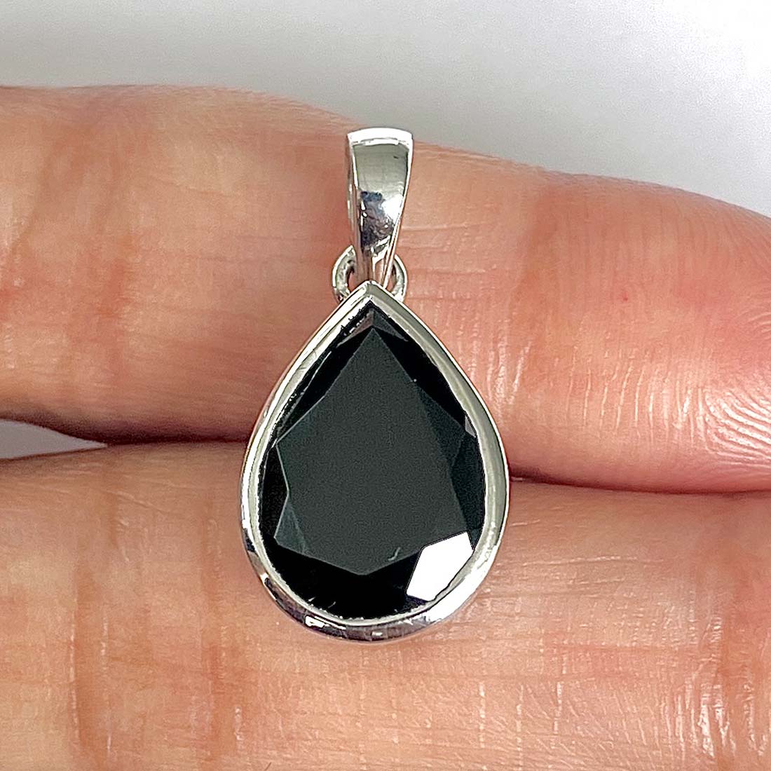 Black Tourmaline Pendant-(BLS-RDP-463)
