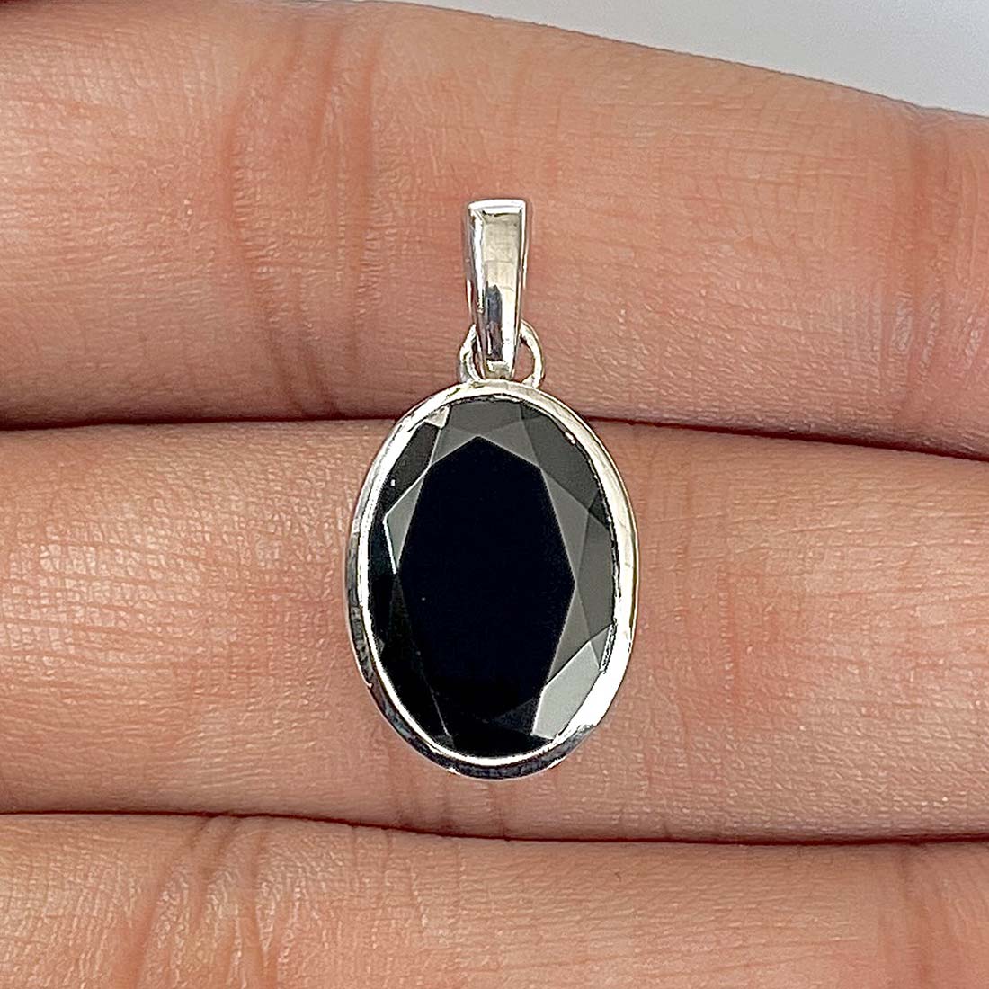 Black Tourmaline Pendant-(BLS-RDP-471)