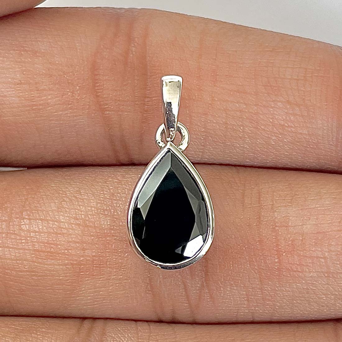 Black Tourmaline Pendant-(BLS-RDP-790)