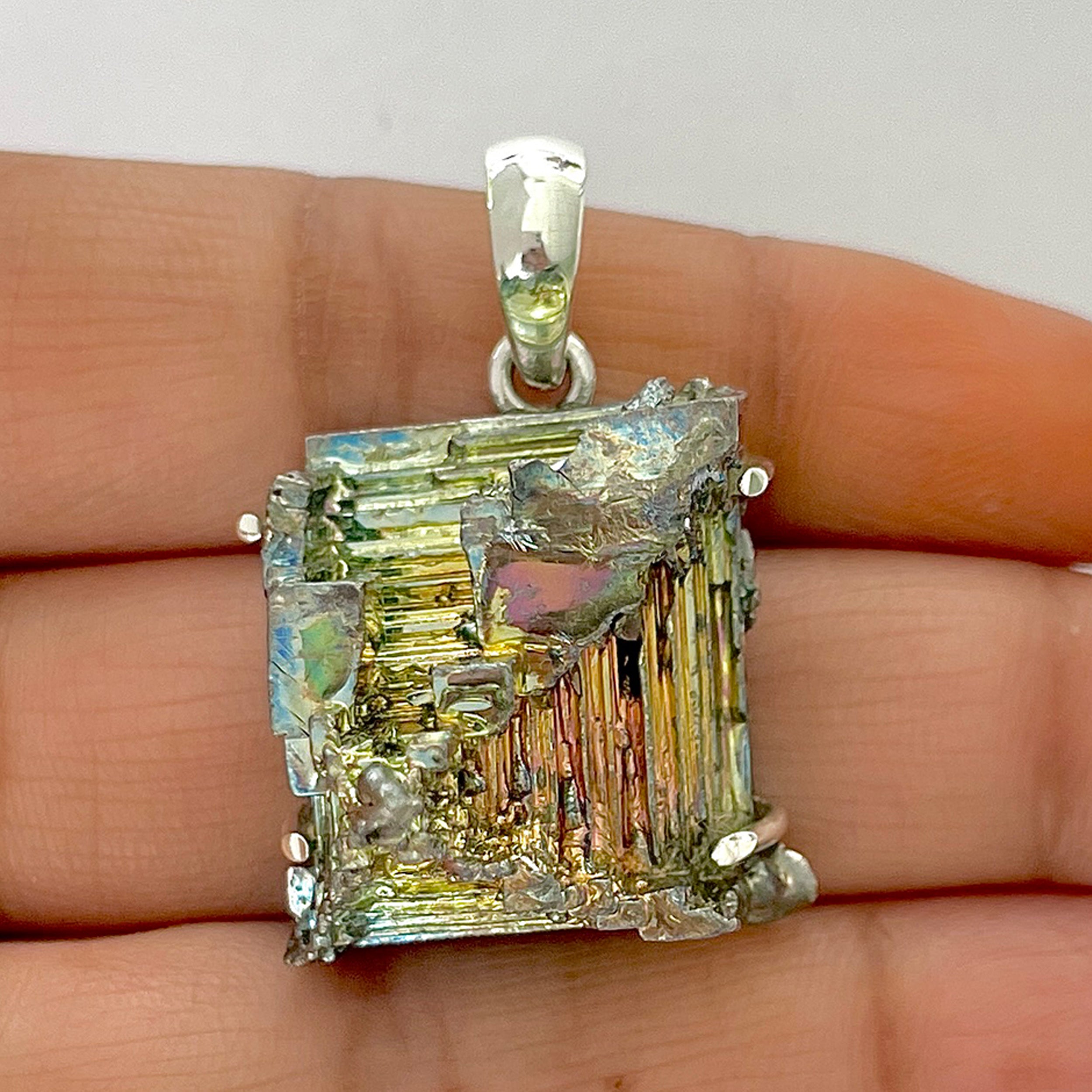 Bismuth Pendant-(BSM-1-15)