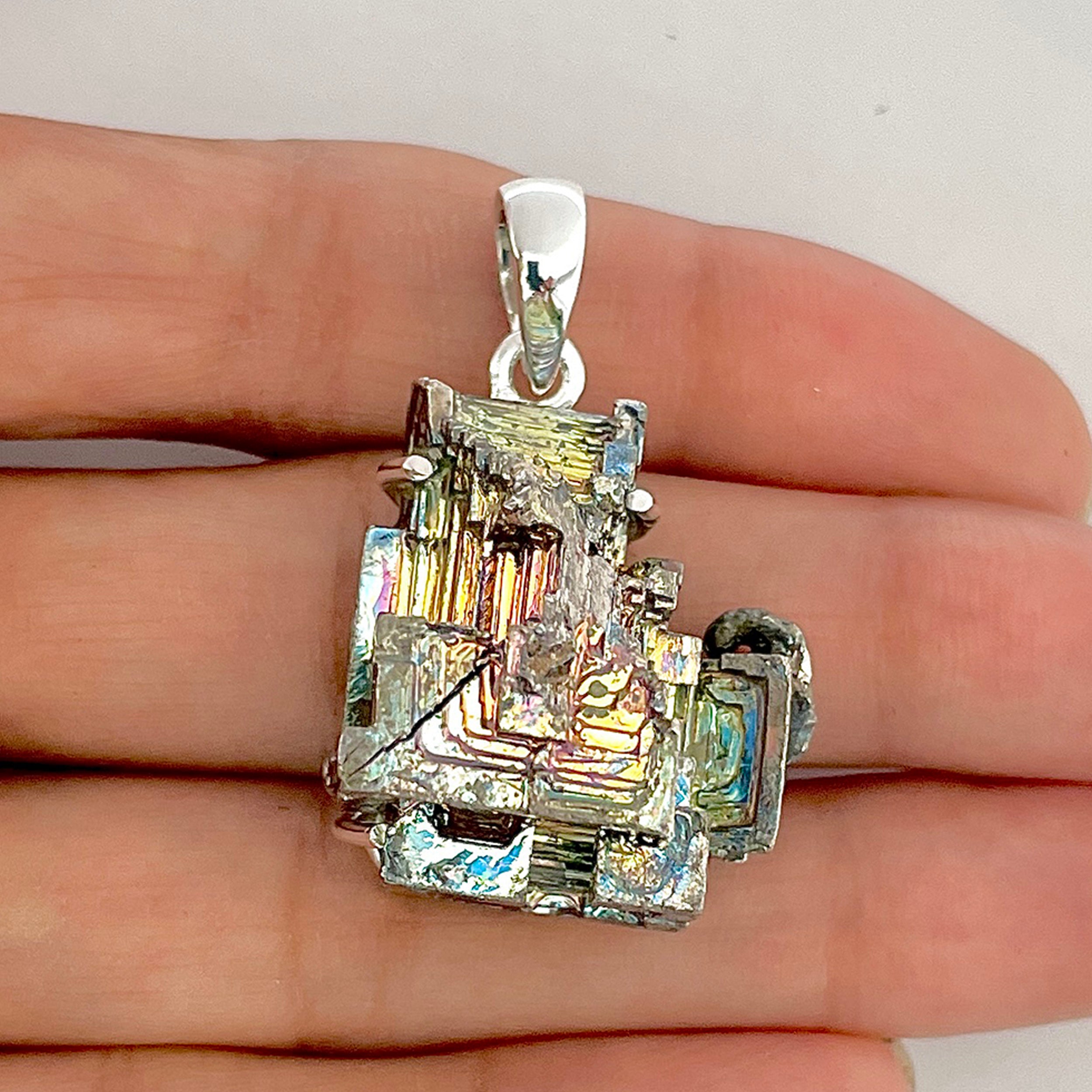 Bismuth Pendant-(BSM-1-17)