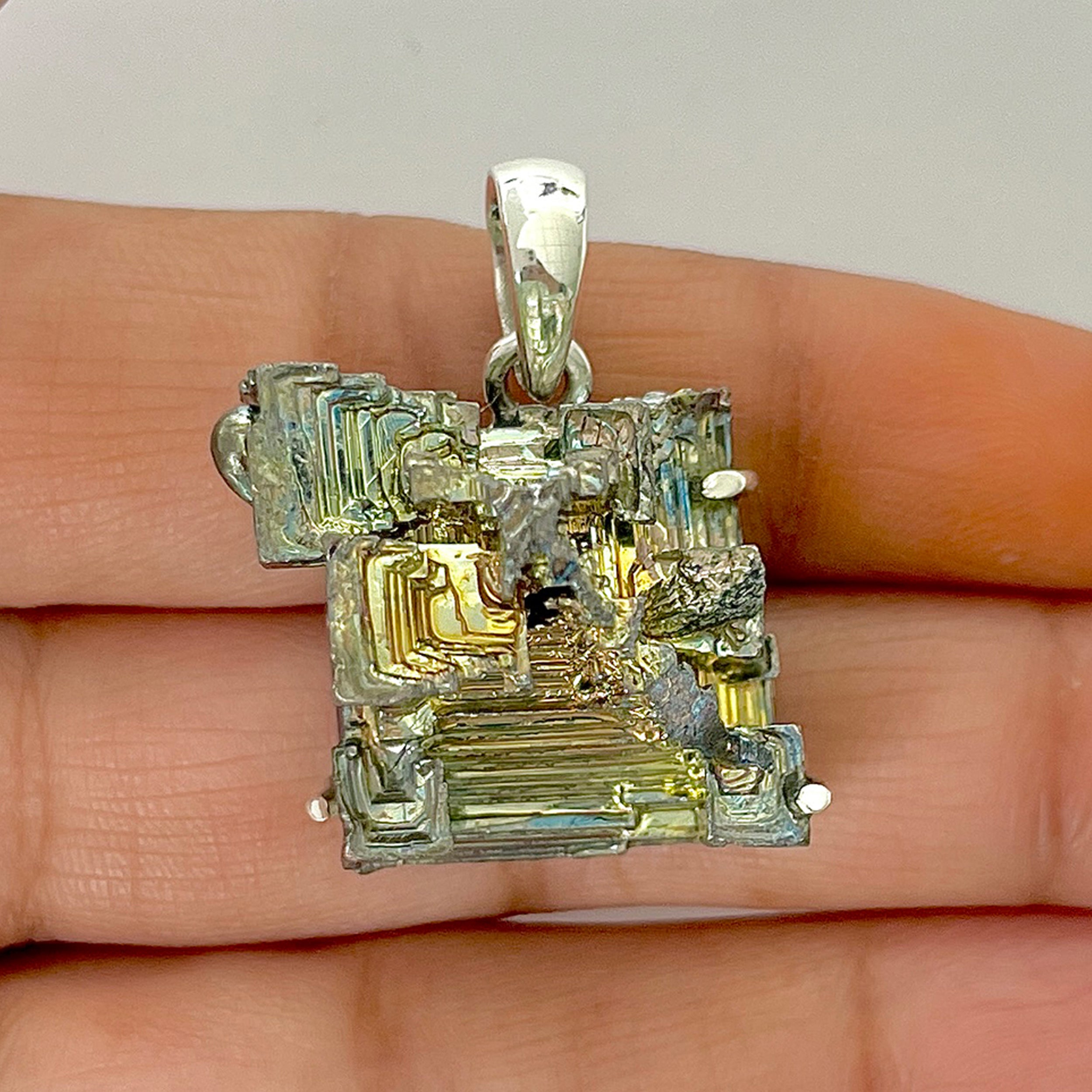 Bismuth Pendant-(BSM-1-37)