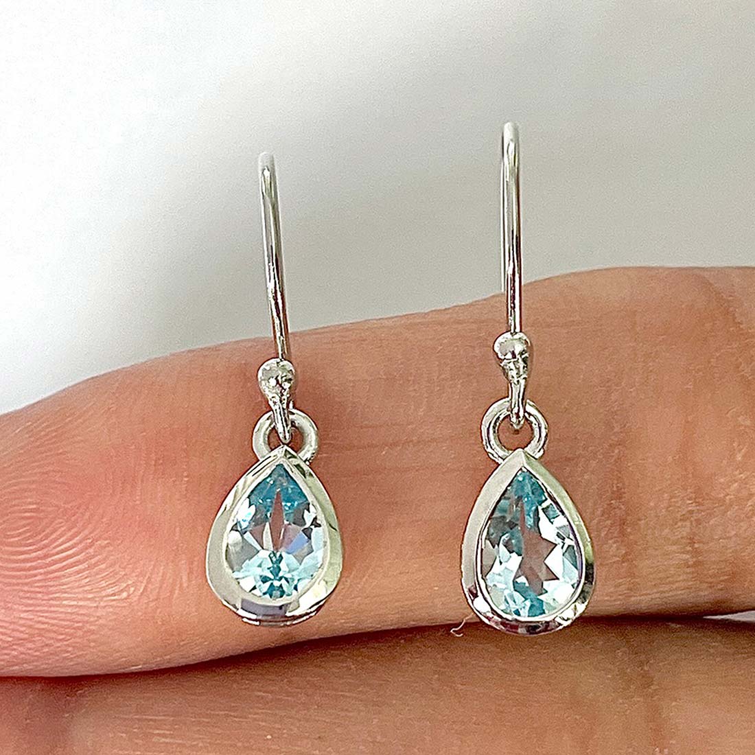 Blue Topaz Earring-(BTZ-RDE-1317)