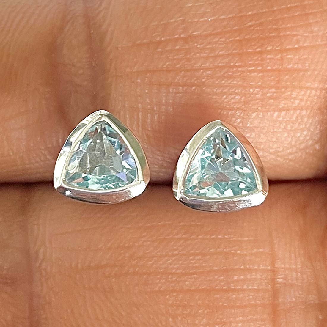 Blue Topaz Stud Earring-(BTZ-RDE-1378)