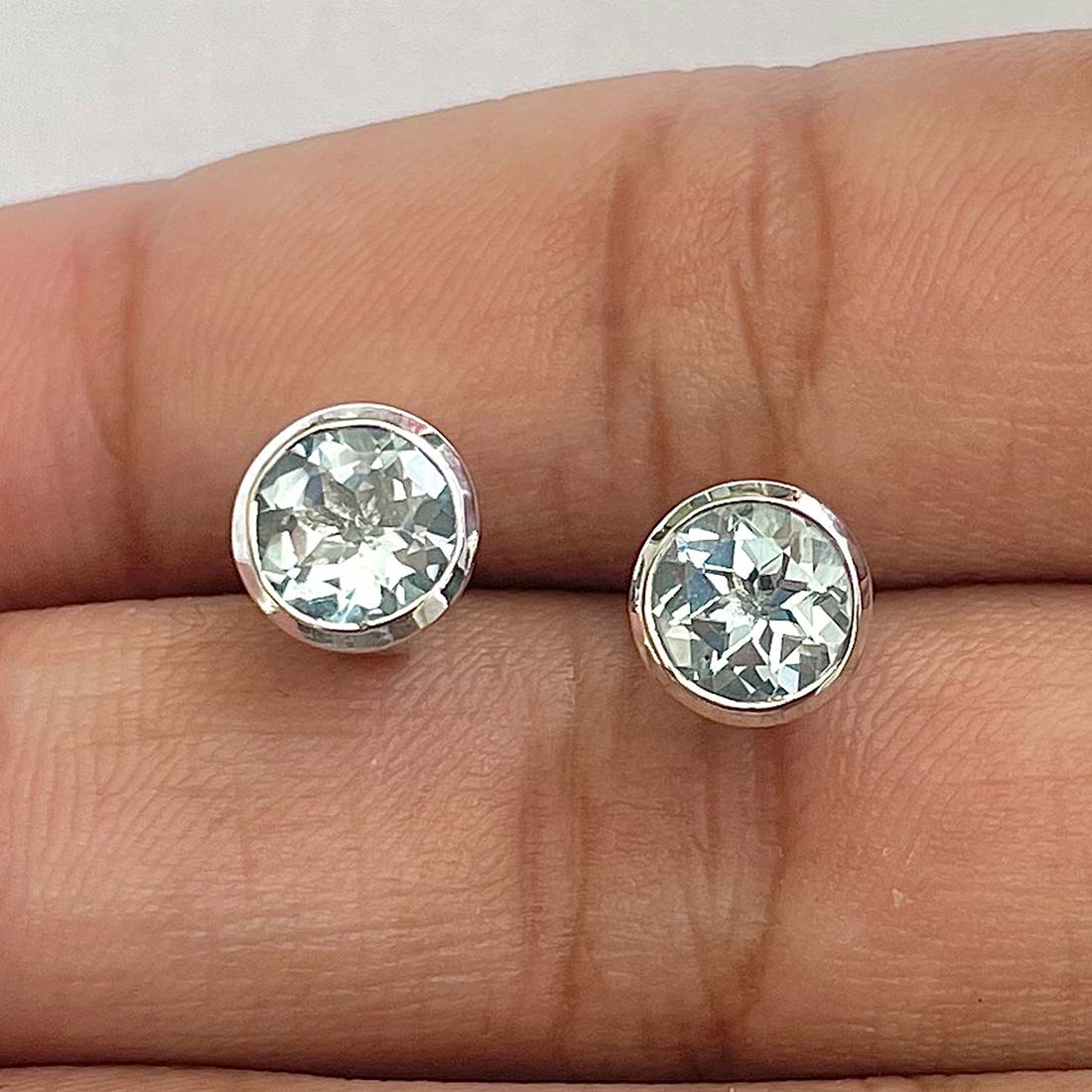 Blue Topaz Stud Earring-(BTZ-RDE-1426)