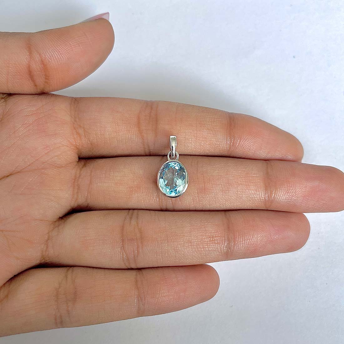 Blue Topaz Pendant-(BTZ-RDP-734)