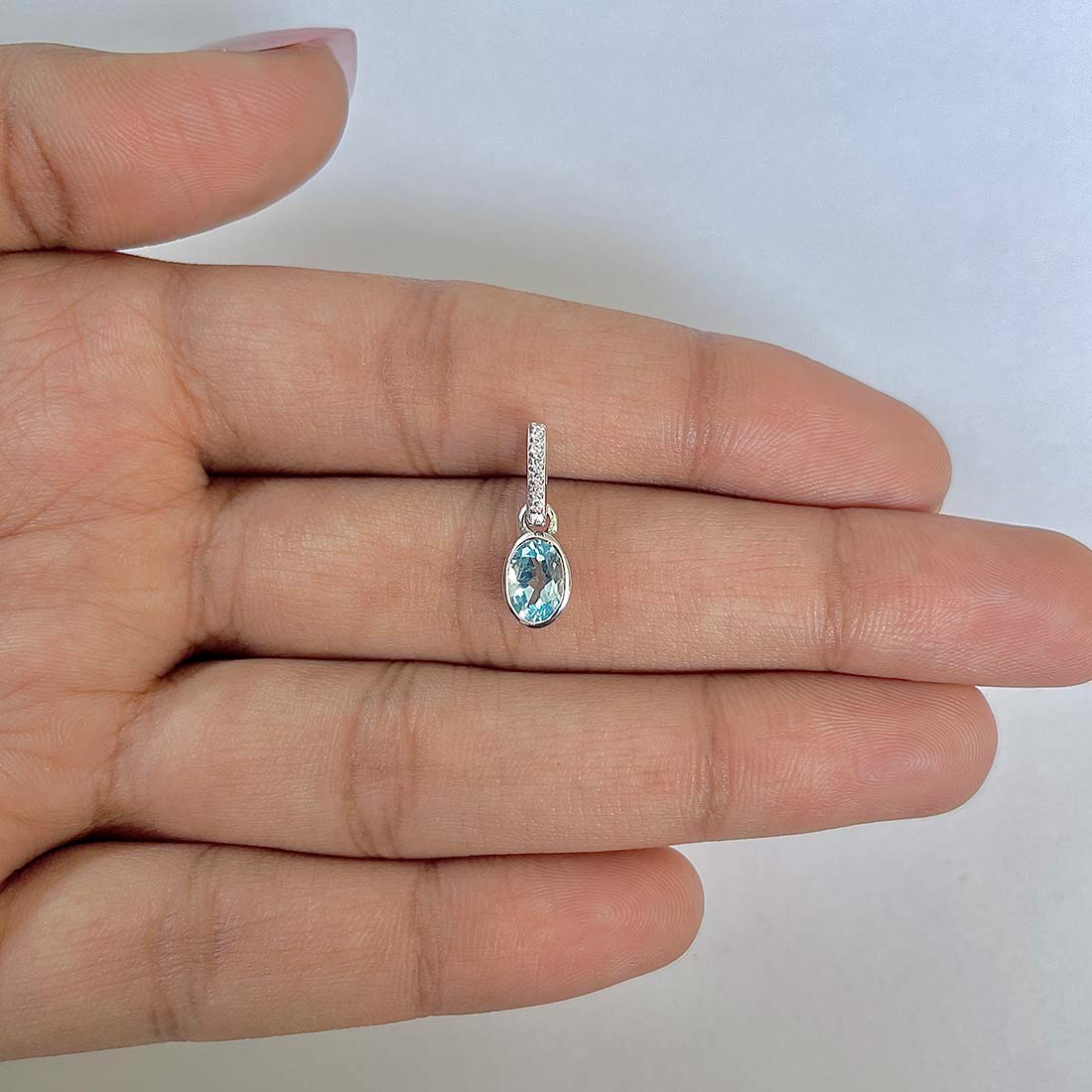 Blue Topaz Pendant-(BTZ-RDP-780)