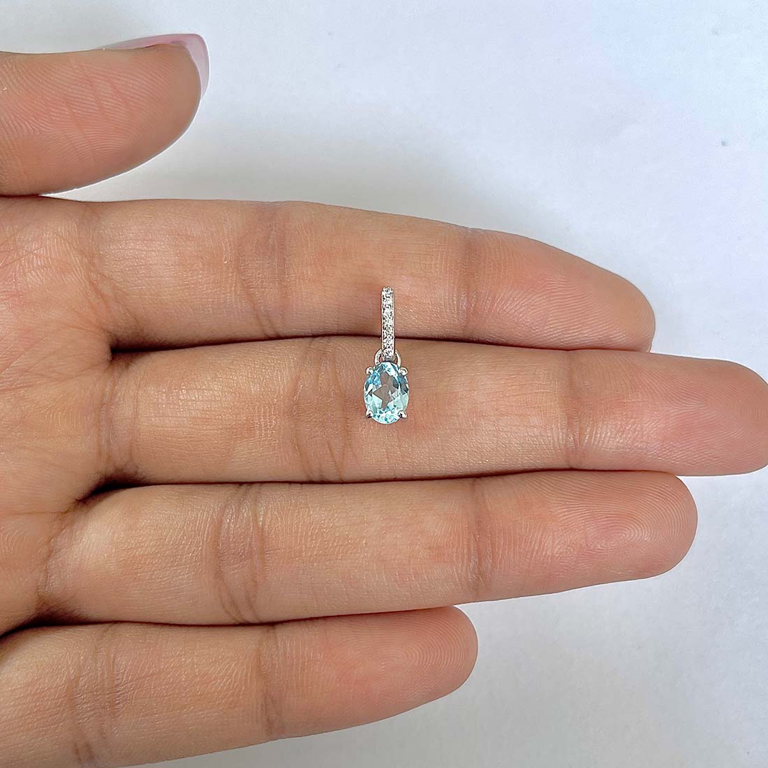 Blue Topaz Pendant-(BTZ-RDP-915)