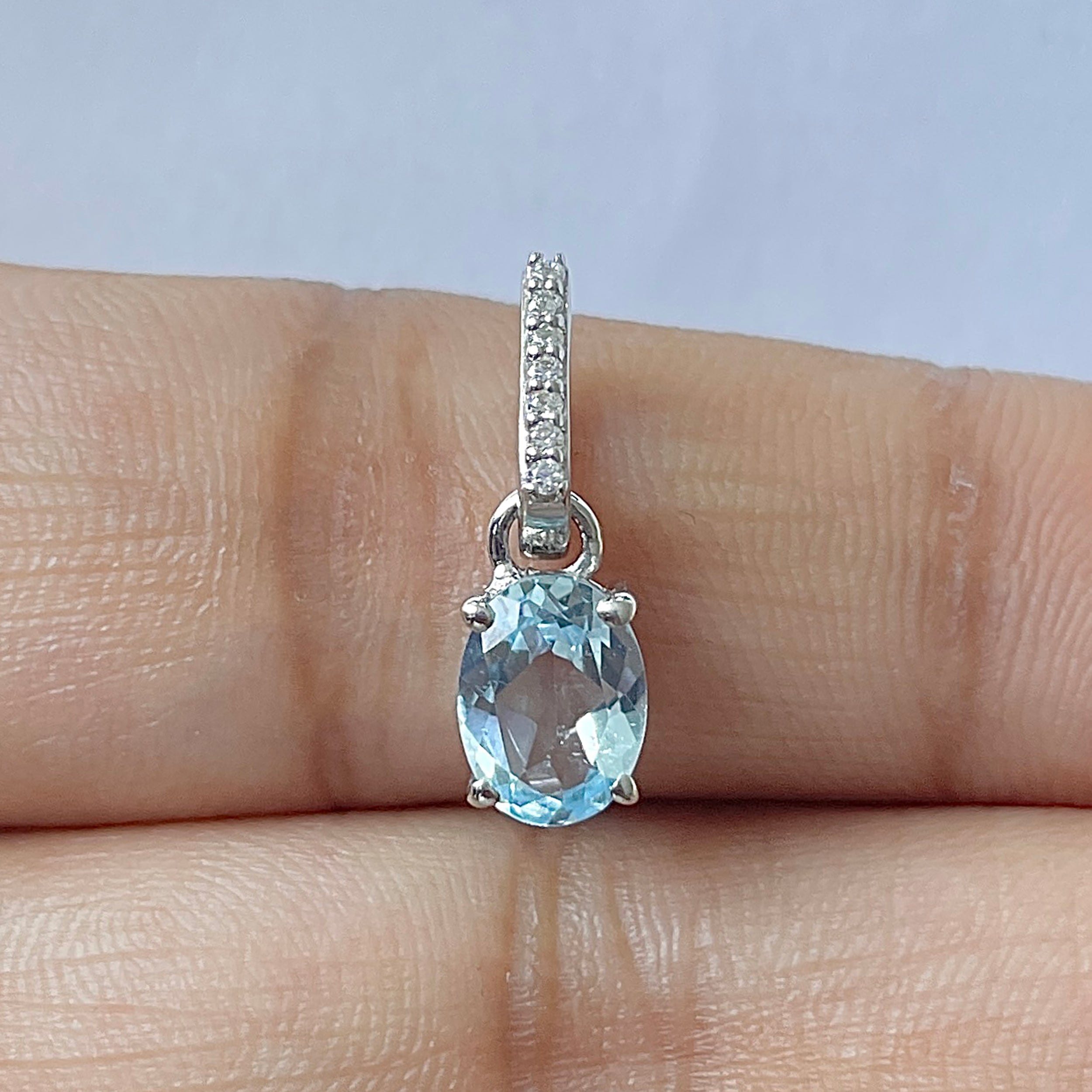 Blue Topaz Pendant-(BTZ-RDP-920)