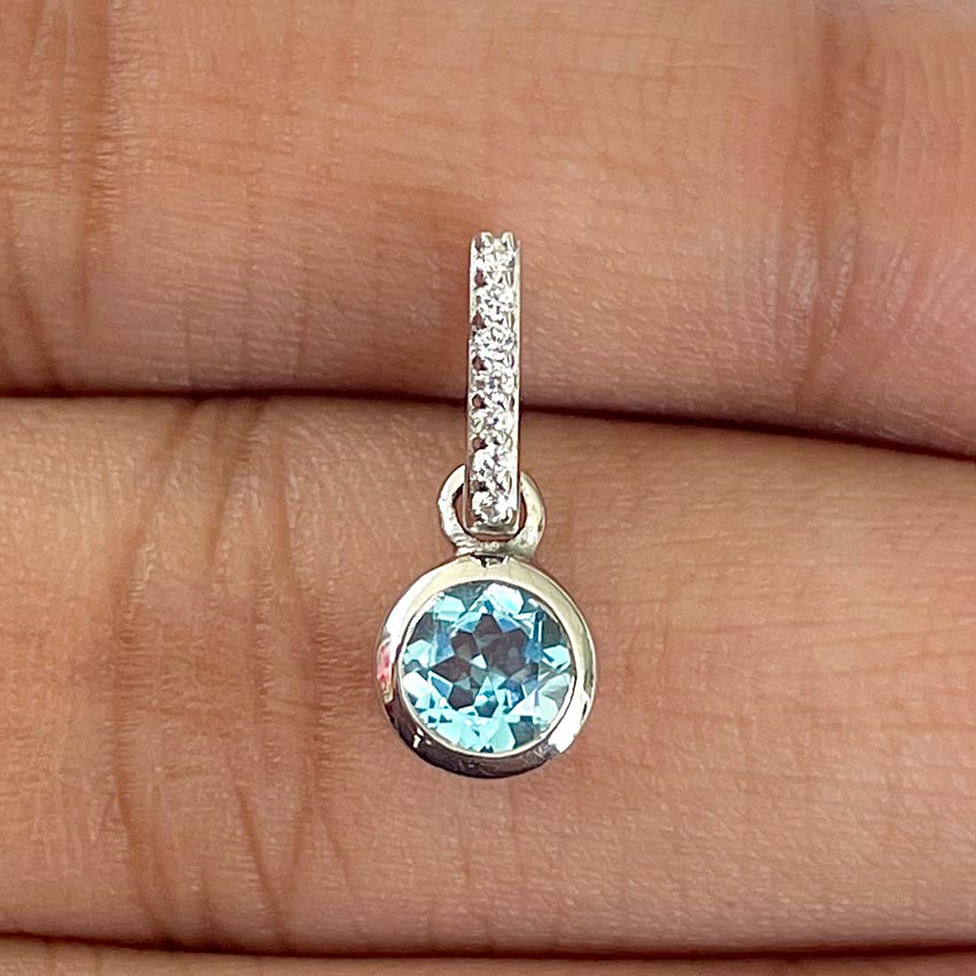 Blue Topaz Pendant-(BTZ-RDP-957)