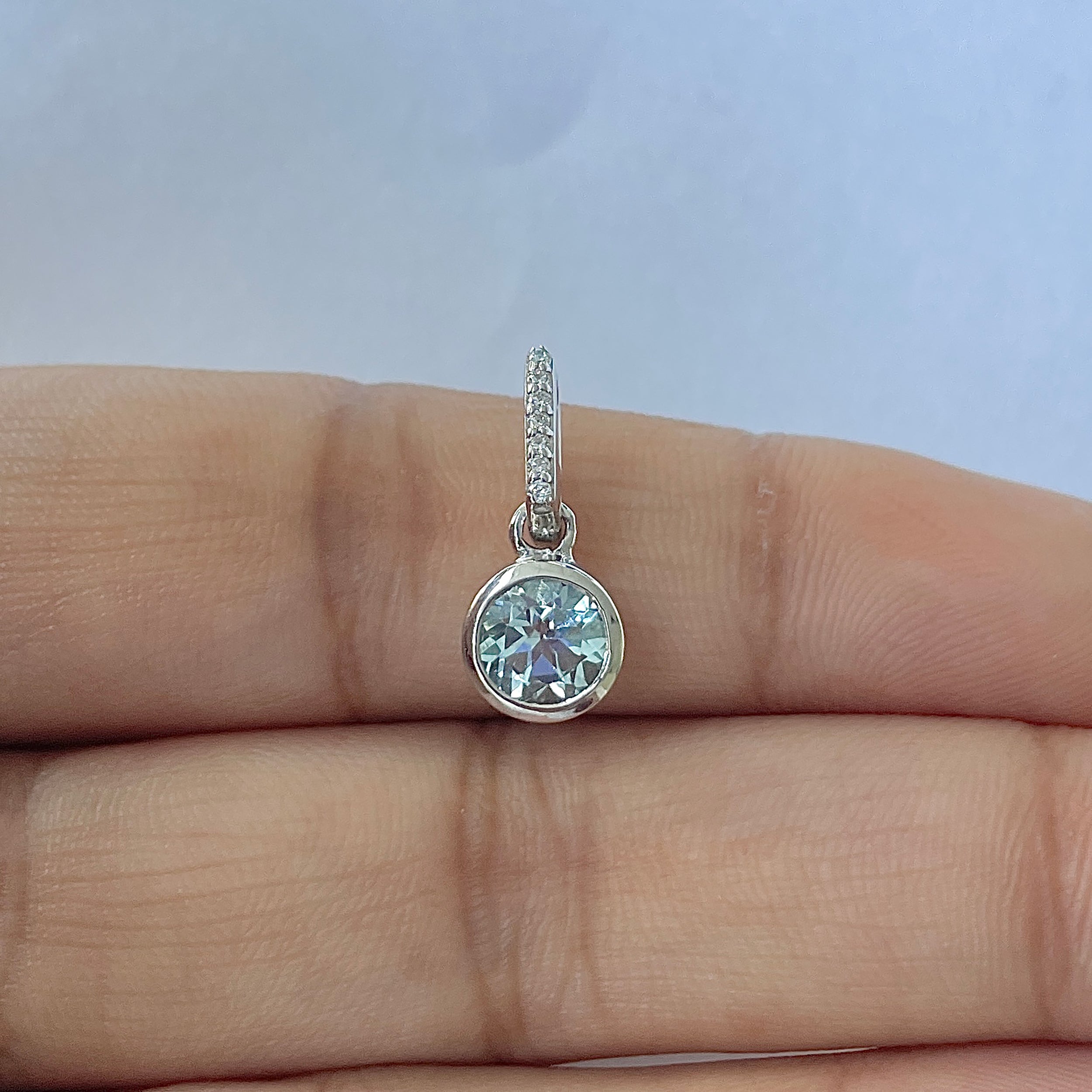 Blue Topaz Pendant-(BTZ-RDP-958)