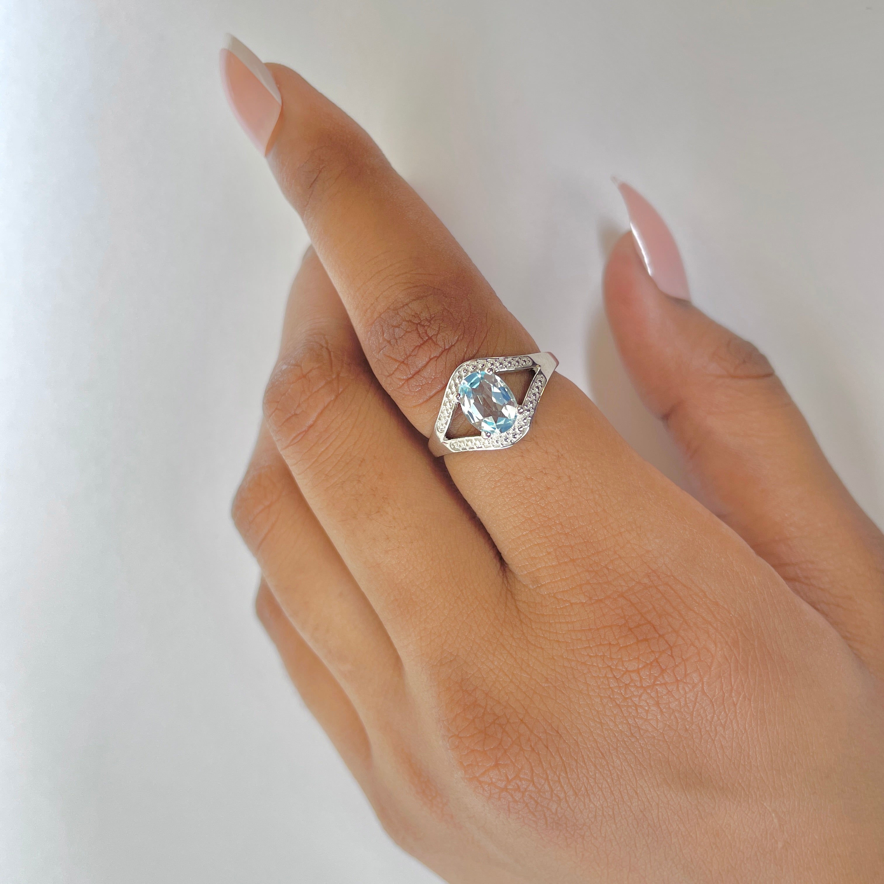 Blue Topaz Ring-(BTZ-RDR-9.)