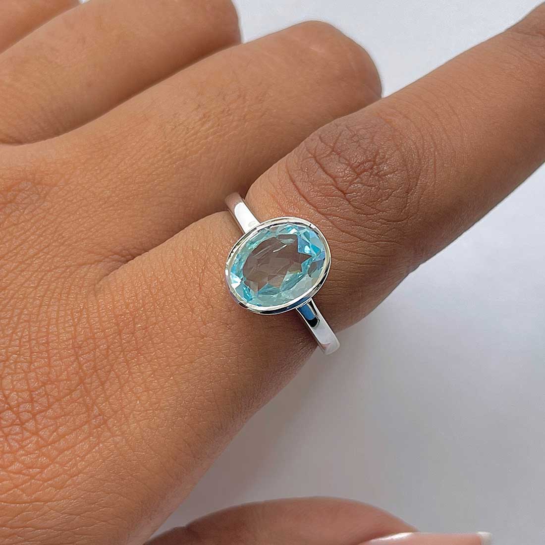 Blue Topaz Ring-(BTZ-RDR-1623.)