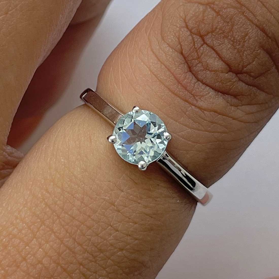 Blue Topaz Ring-(BTZ-RDR-236.)