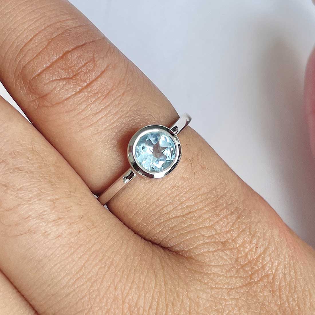 Blue Topaz Ring-(BTZ-RDR-237.)