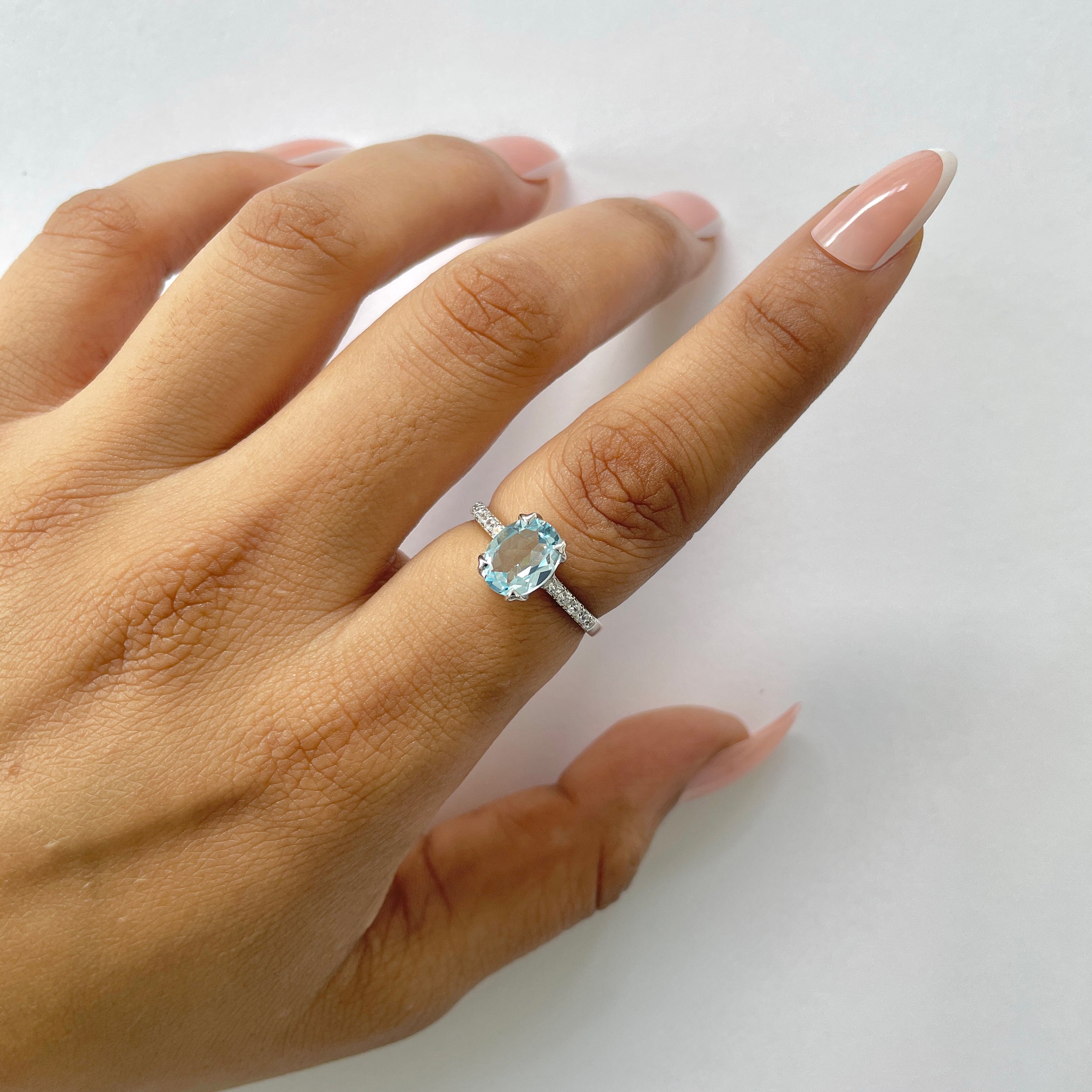 Blue Topaz Ring-(BTZ-RDR-2382.)