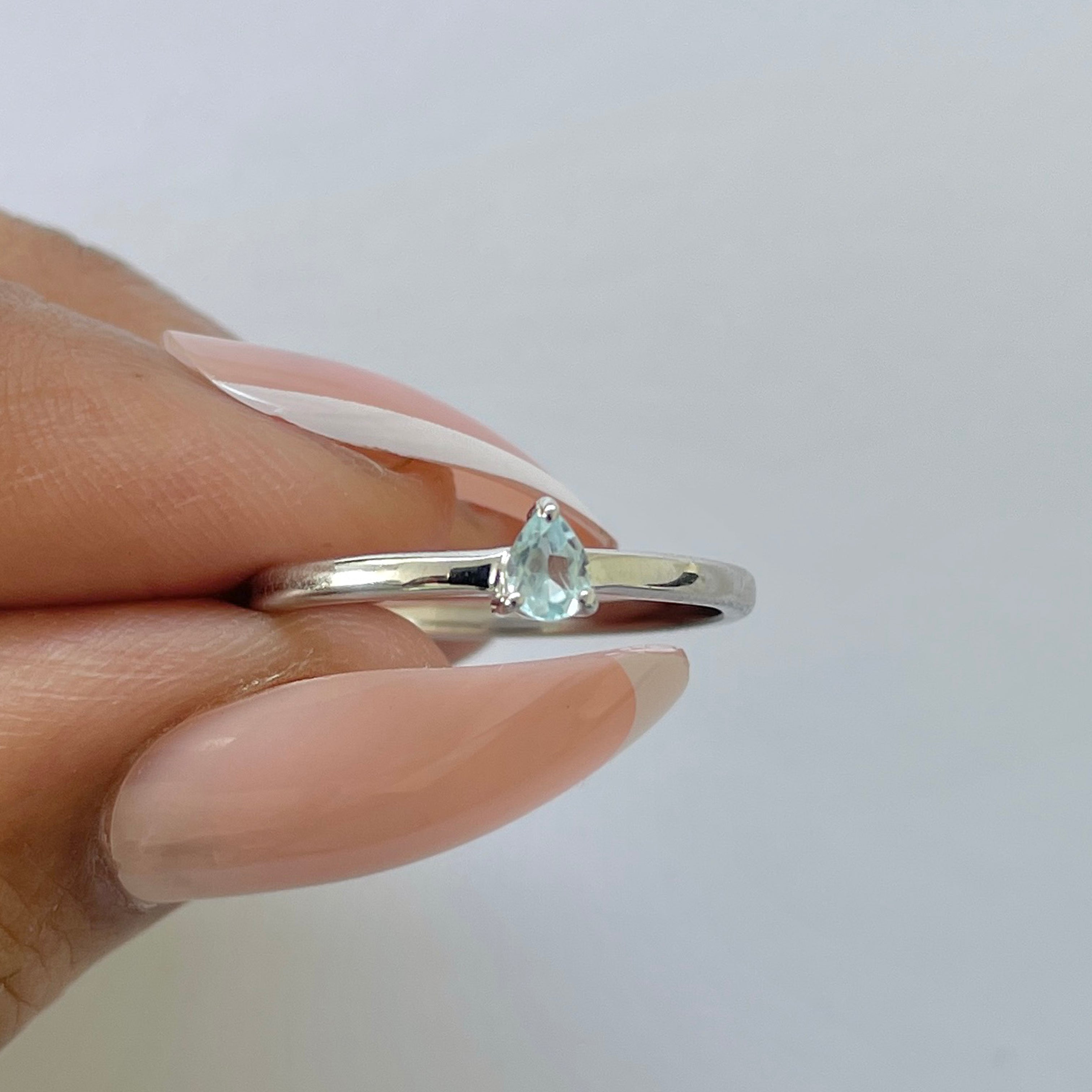 Blue Topaz Ring-(BTZ-RDR-2510.)