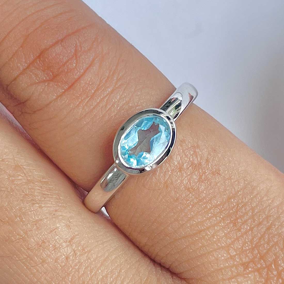 Blue Topaz Ring-(BTZ-RDR-4026.)