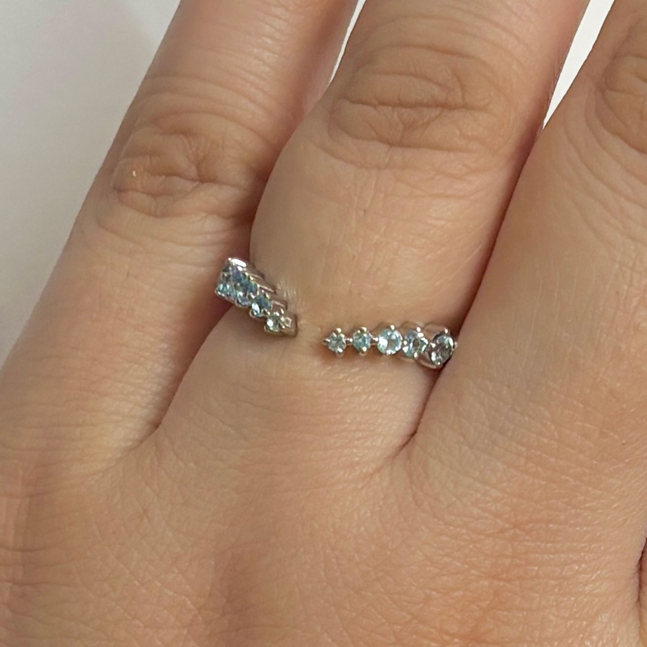 Blue Topaz Ring-(BTZ-RR-327.)