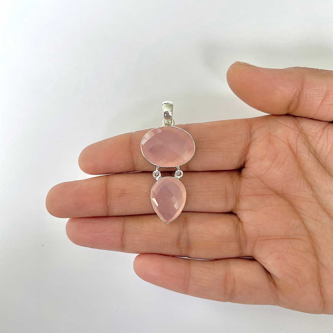 Chalcedony Pendant-(CHD-1-37)