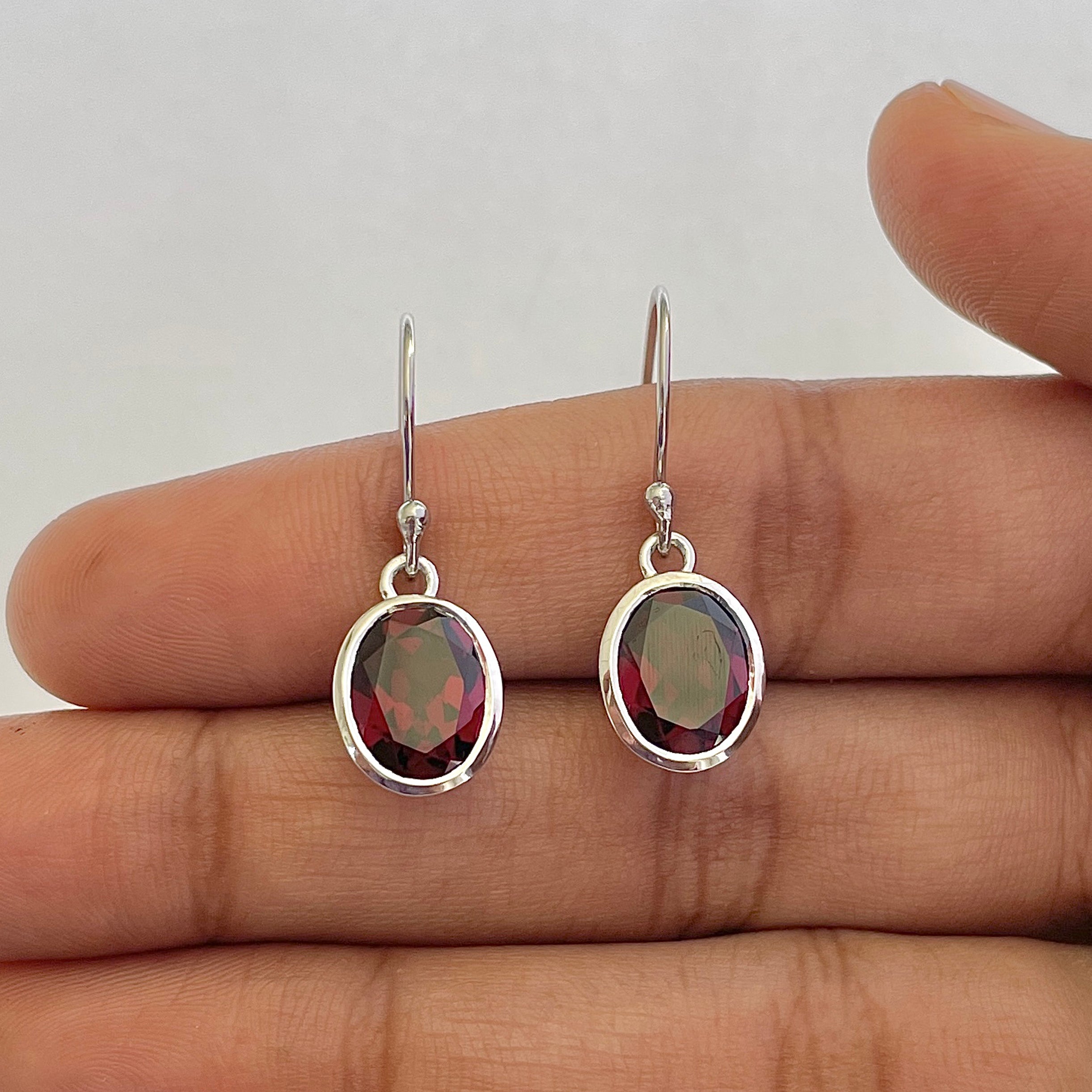 Garnet Earring-(GAR-RDE-713)