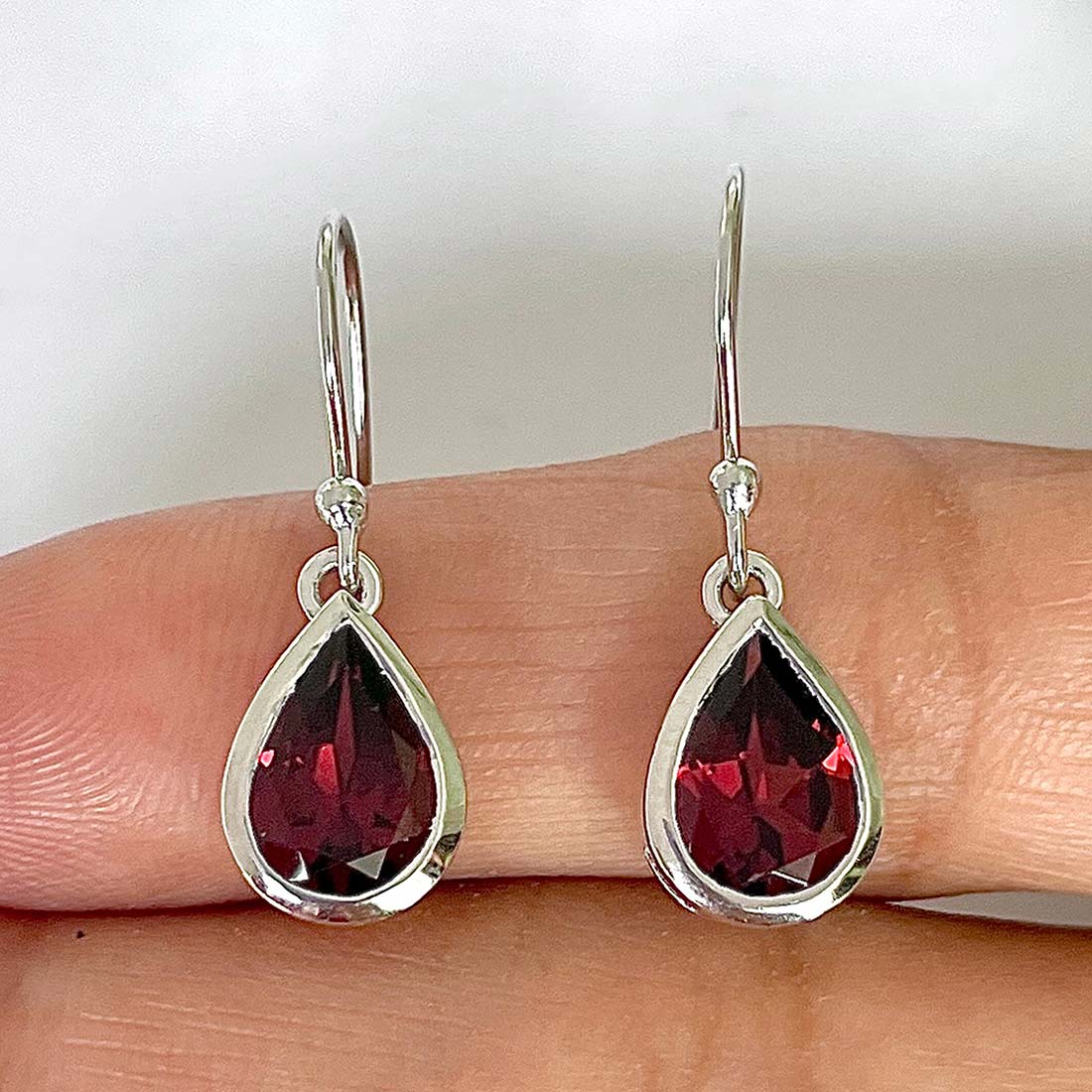 Garnet Earring-(GAR-RDE-742)