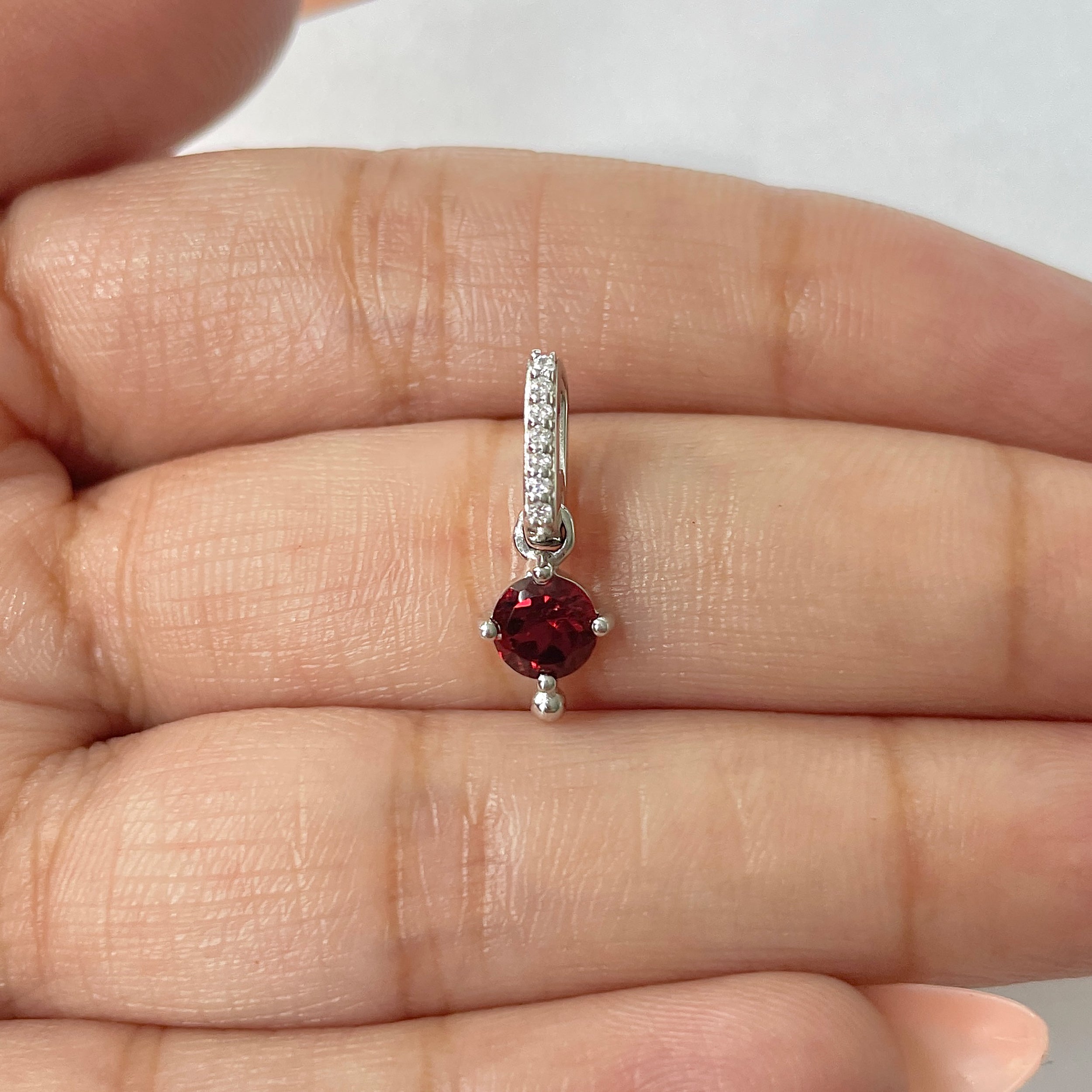 Garnet Pendant-(GAR-RDP-399)